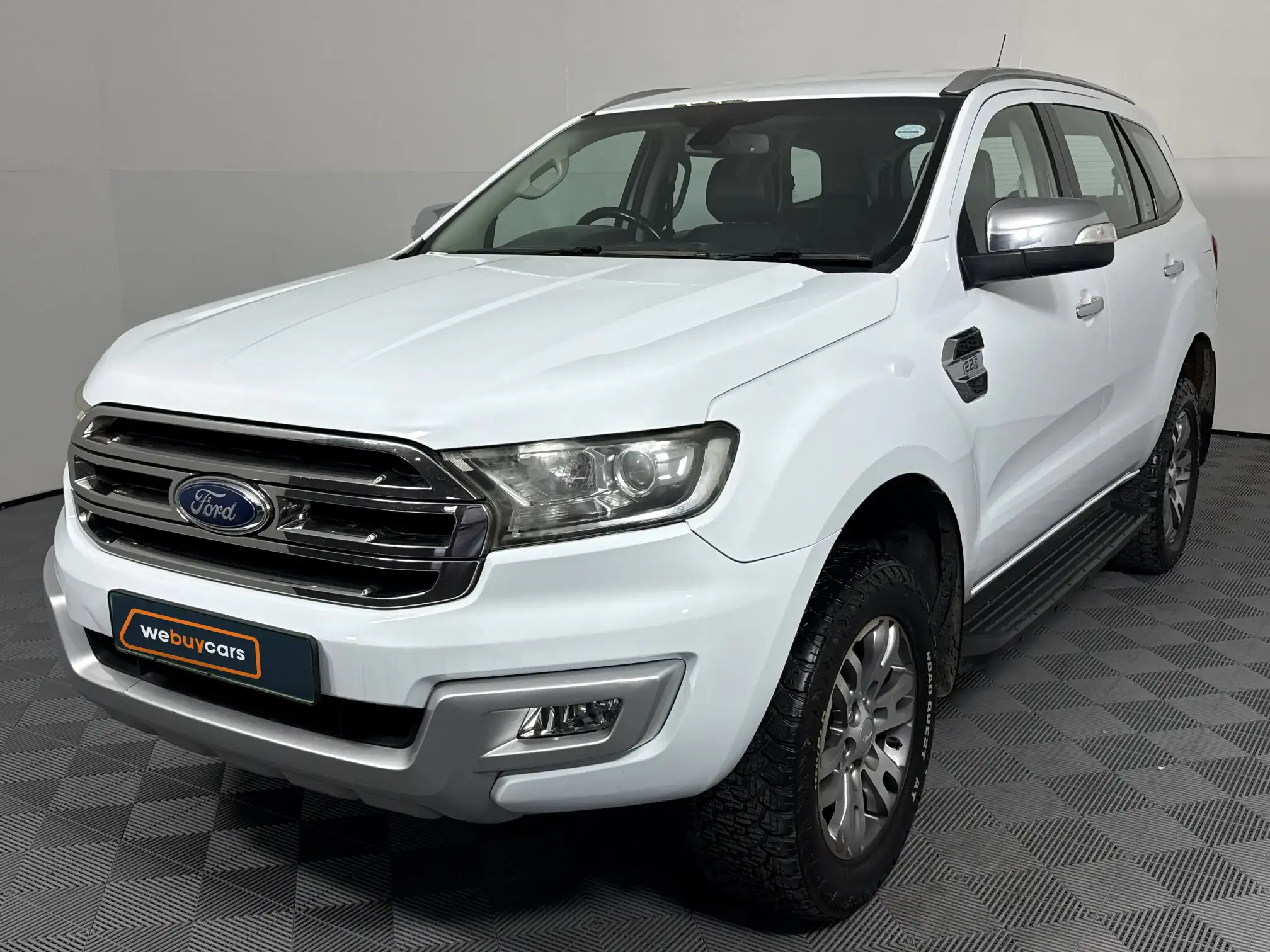2017 Ford Everest