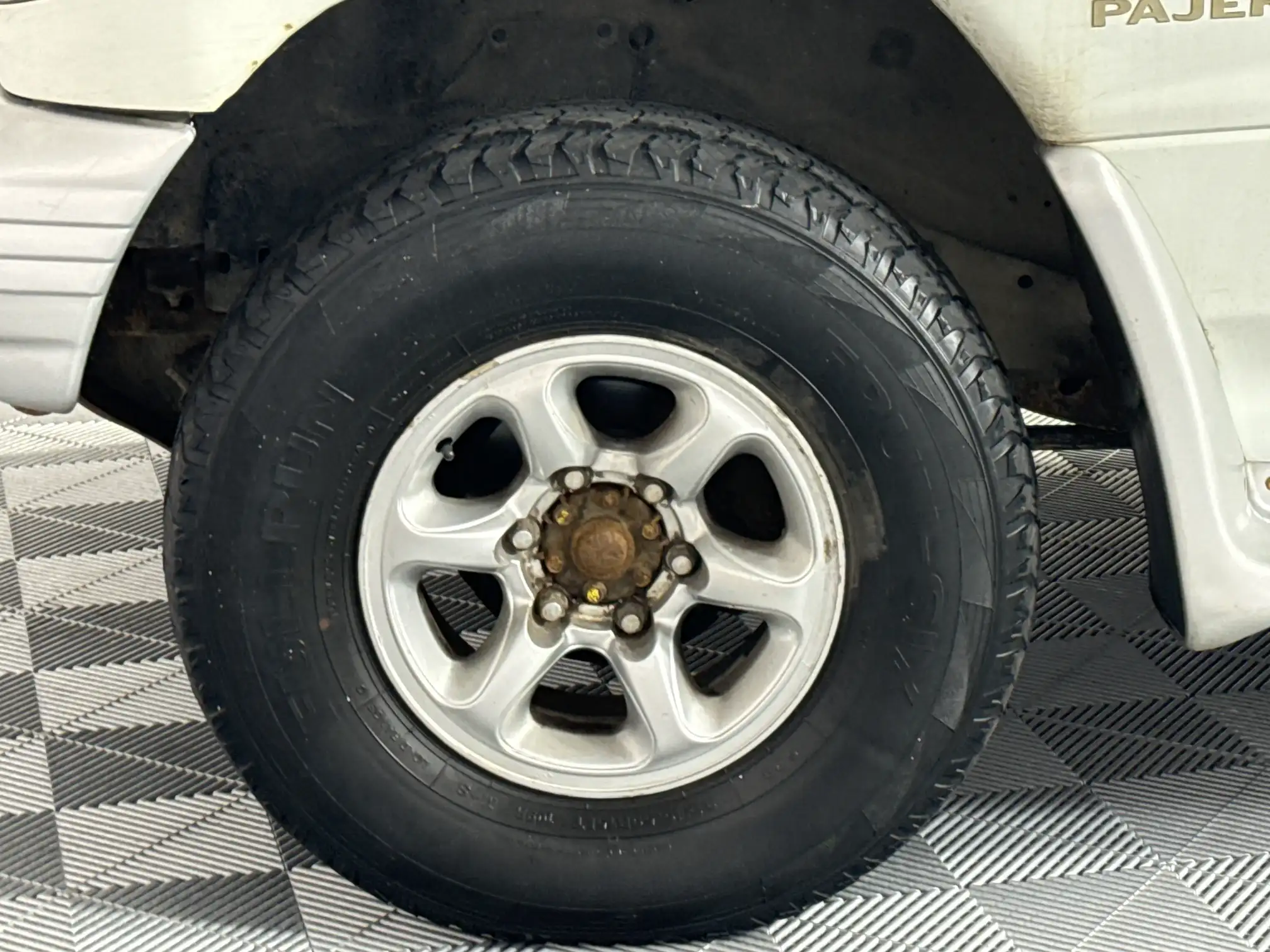Mitsubishi Pajero
