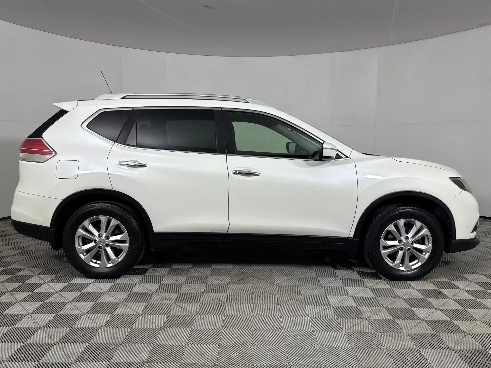 Nissan X Trail