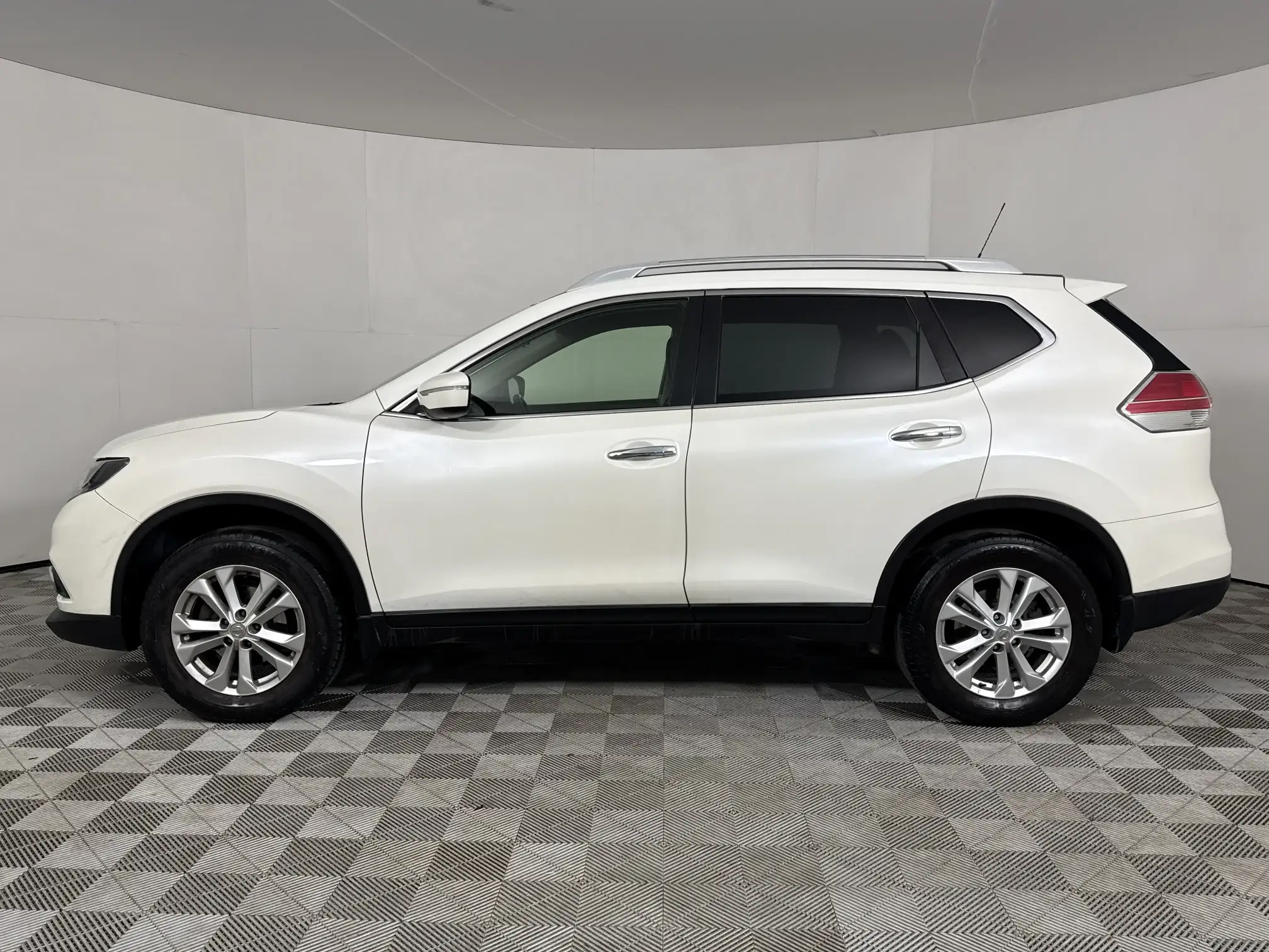 Nissan X Trail