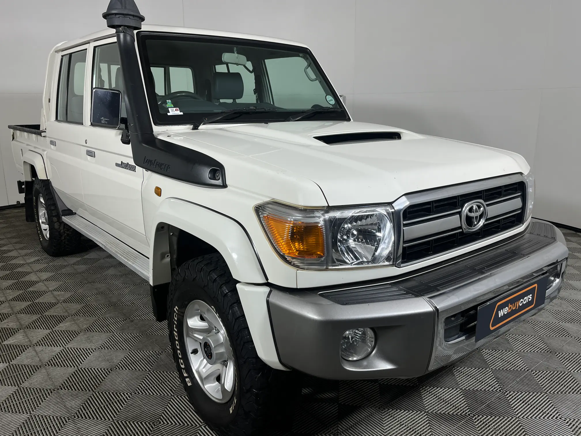 Used 2019 Toyota Land Cruiser 79 4.5d Pick Up Double Cab for sale ...