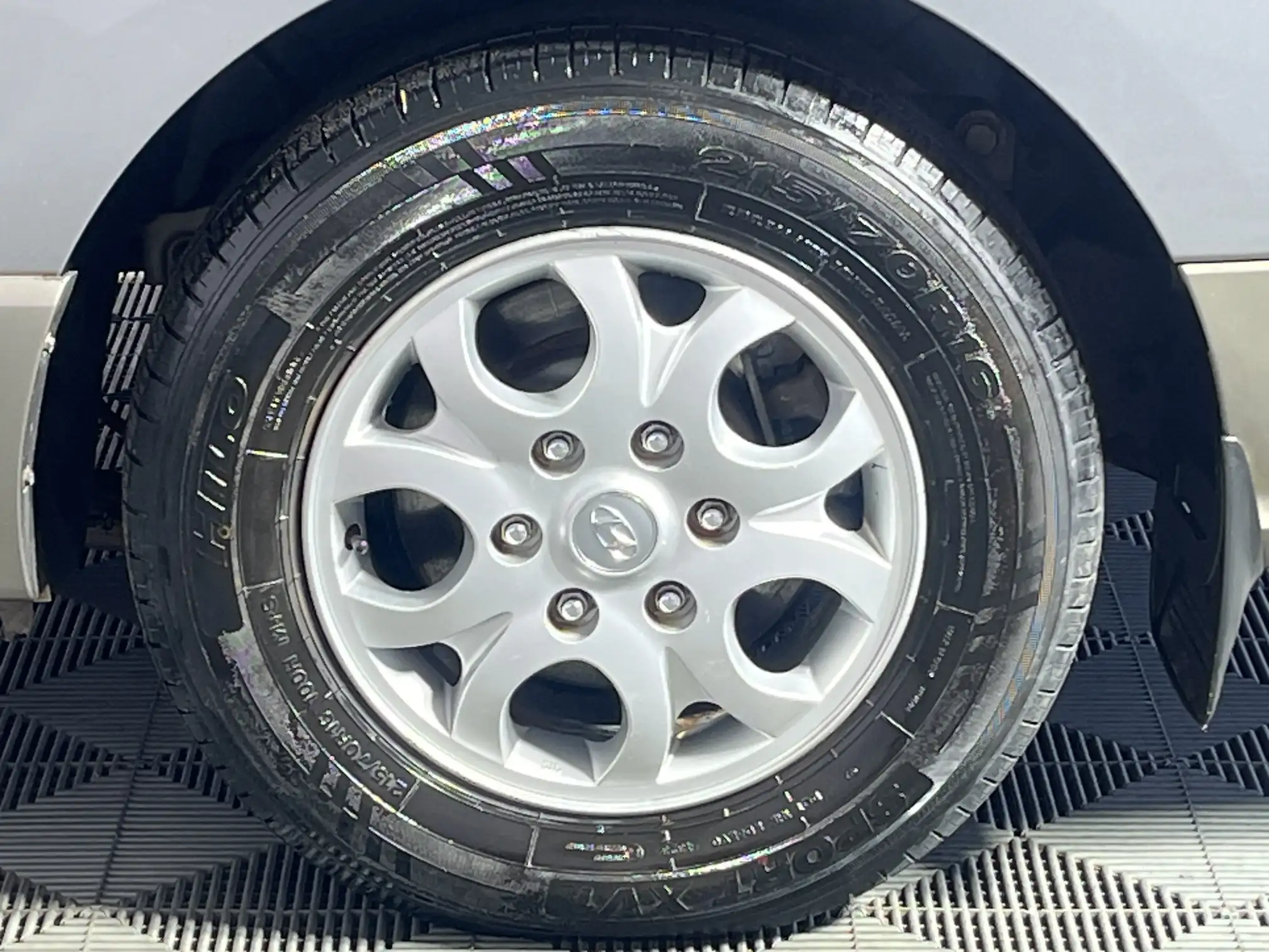 Hyundai H-1