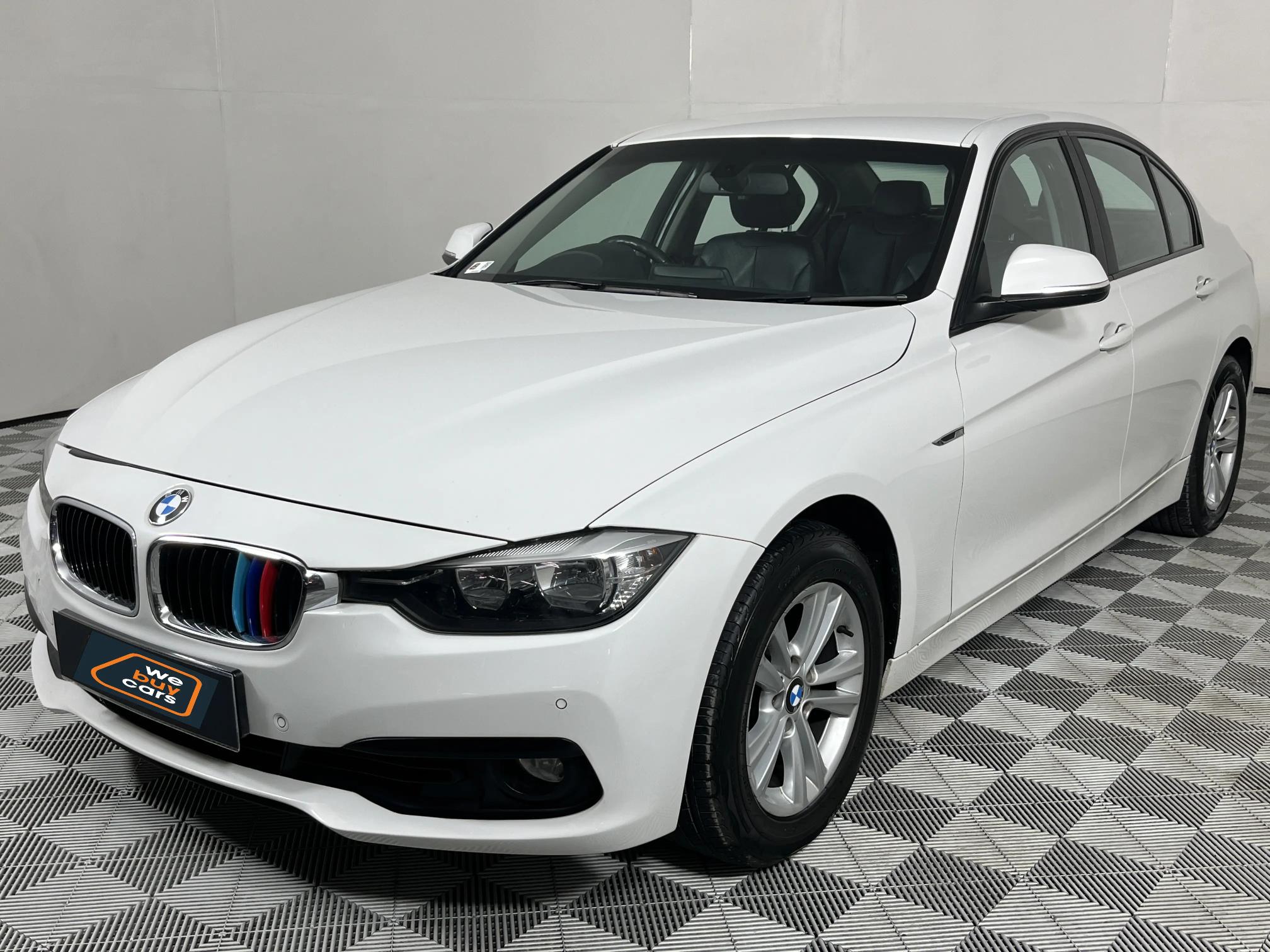 BMW 320i (F30) Auto