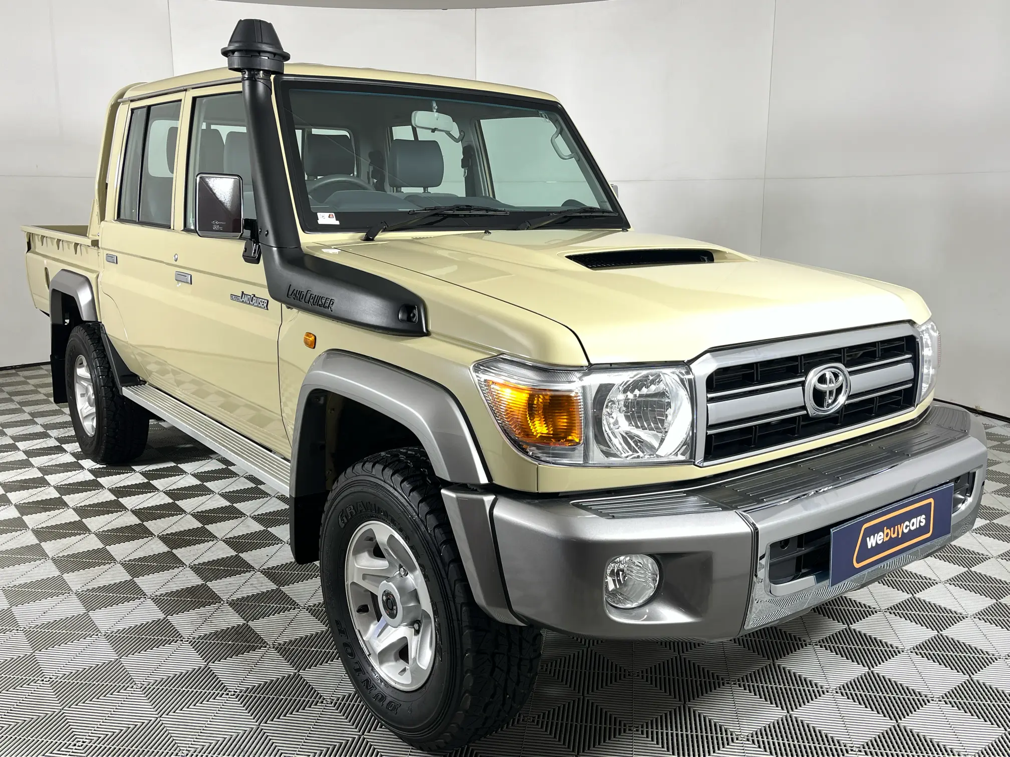 Used 2022 Toyota Land Cruiser 79 4.5d Pick Up Double Cab for sale ...