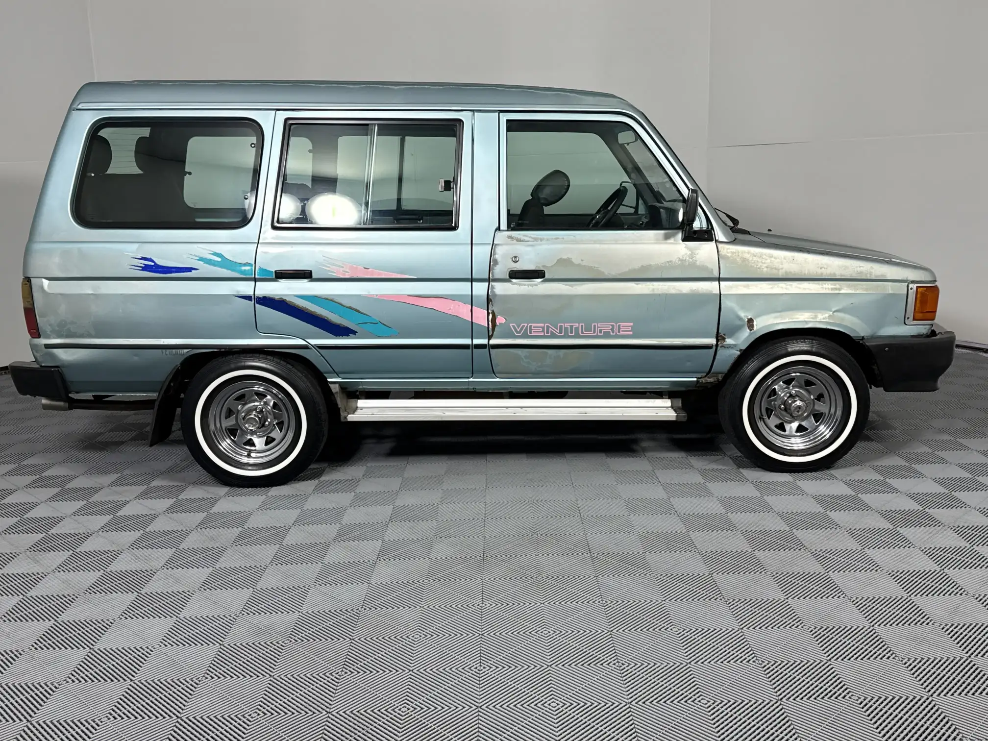 Toyota Venture