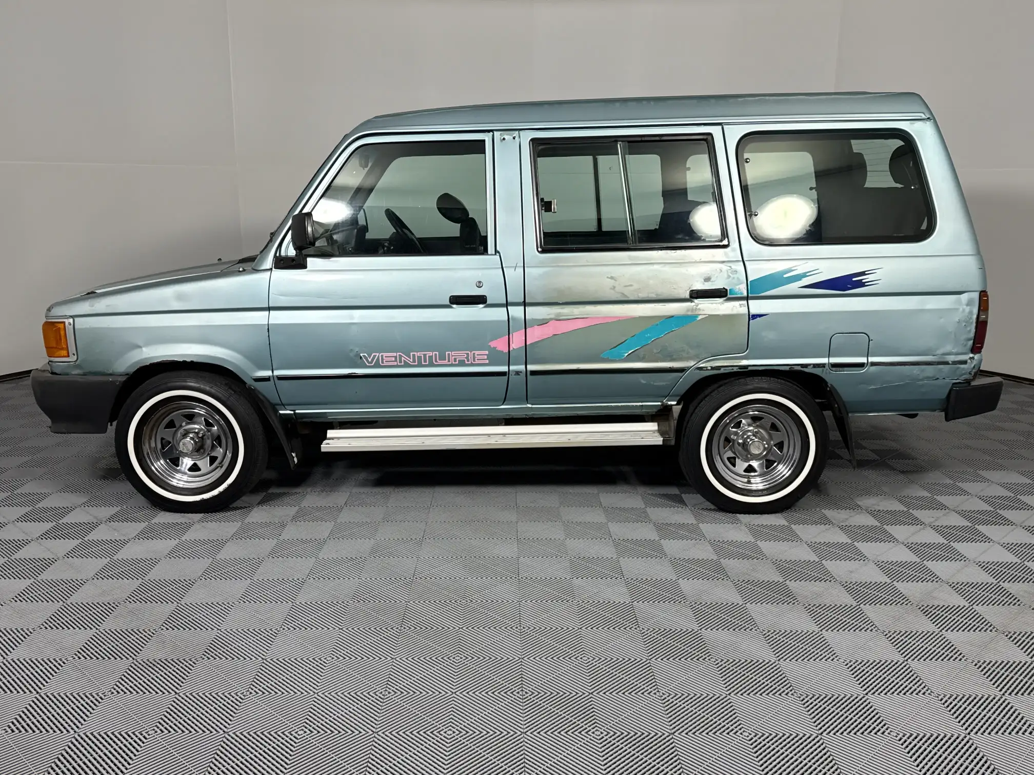 Toyota Venture