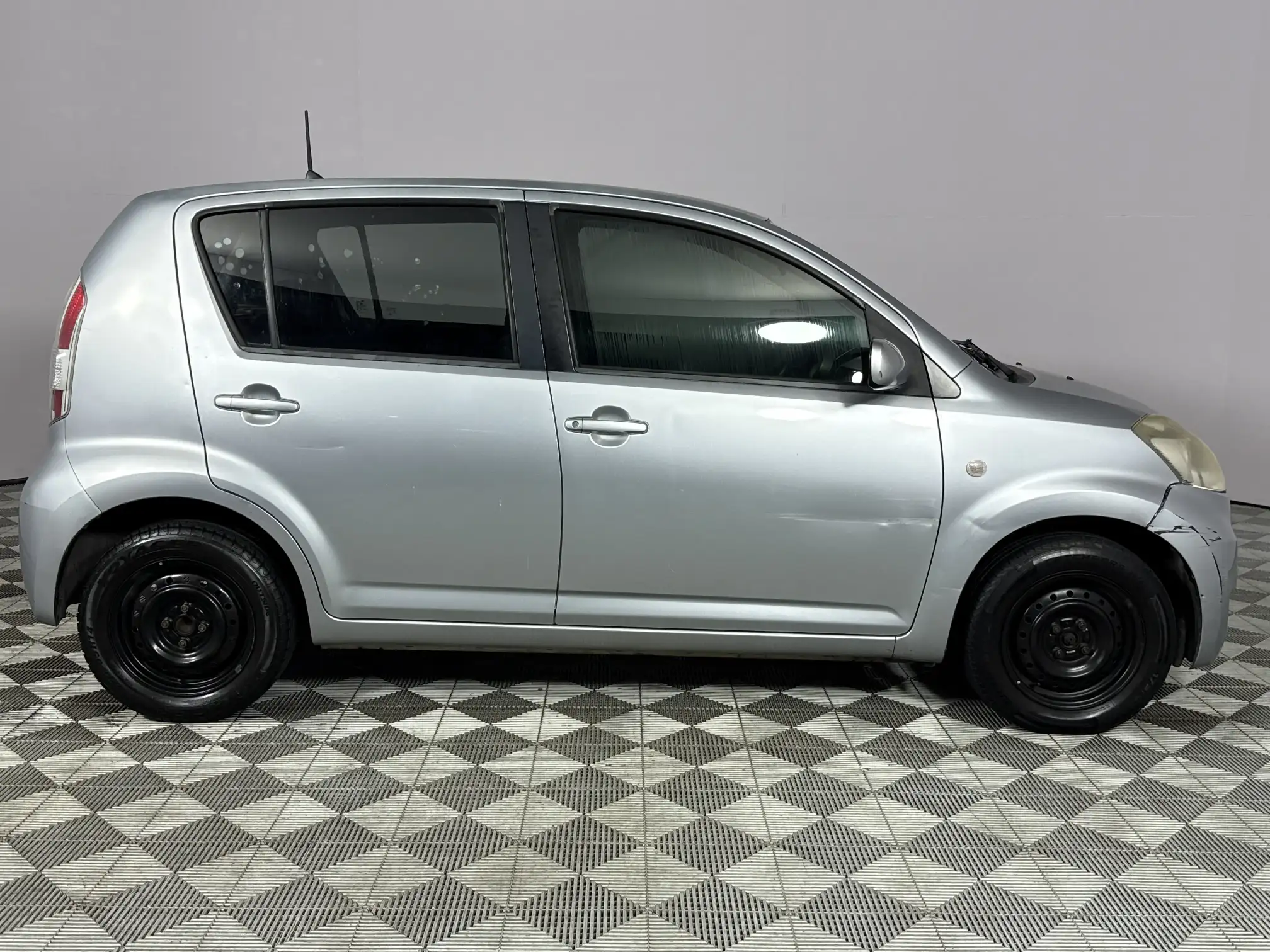 Daihatsu Sirion