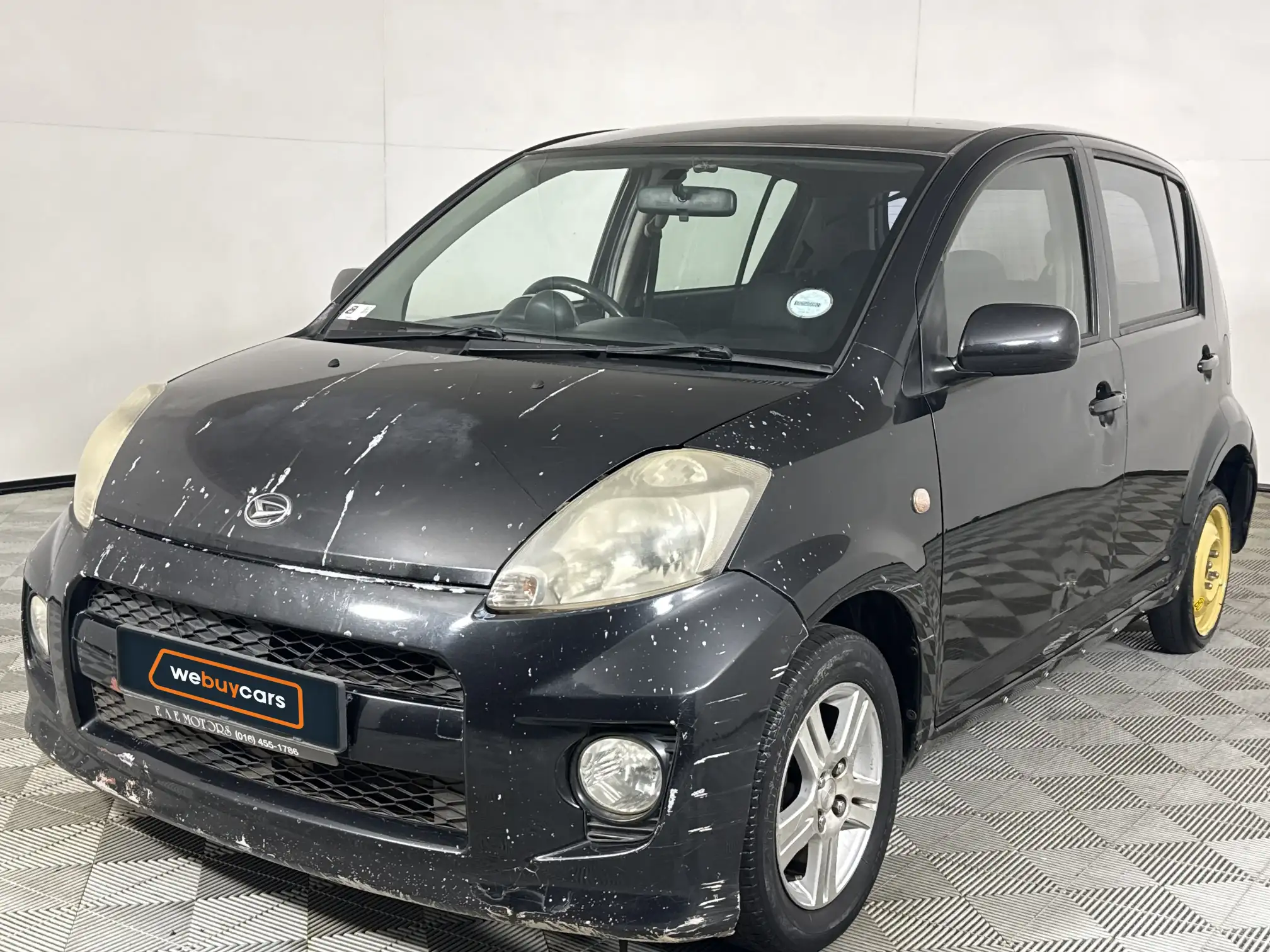 2005 Daihatsu Sirion