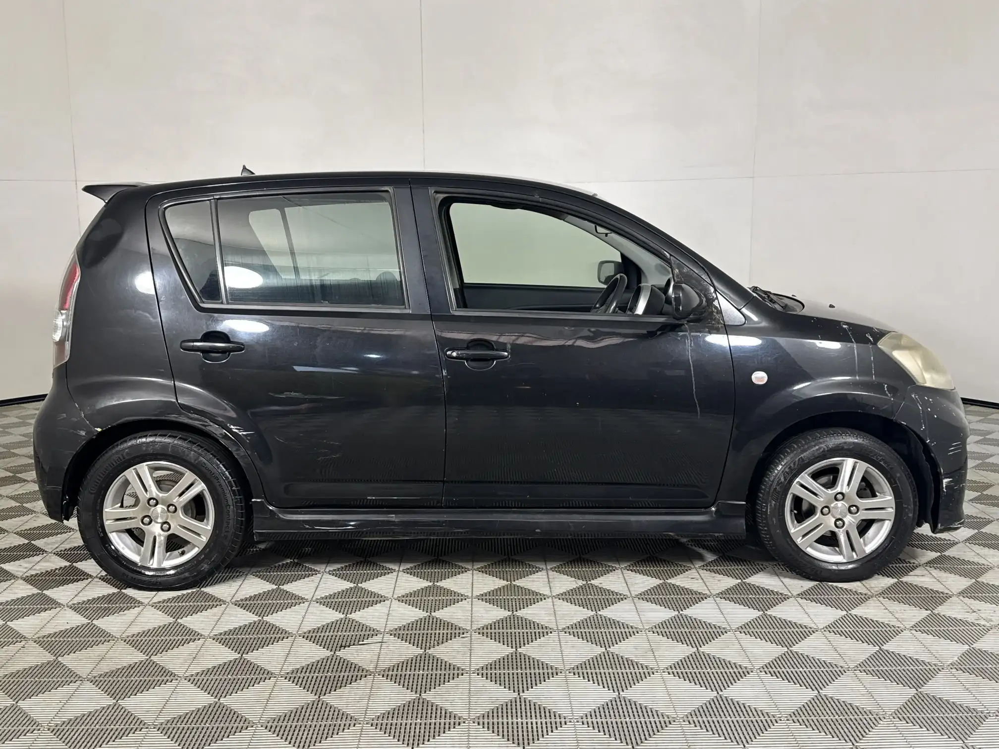 Daihatsu Sirion