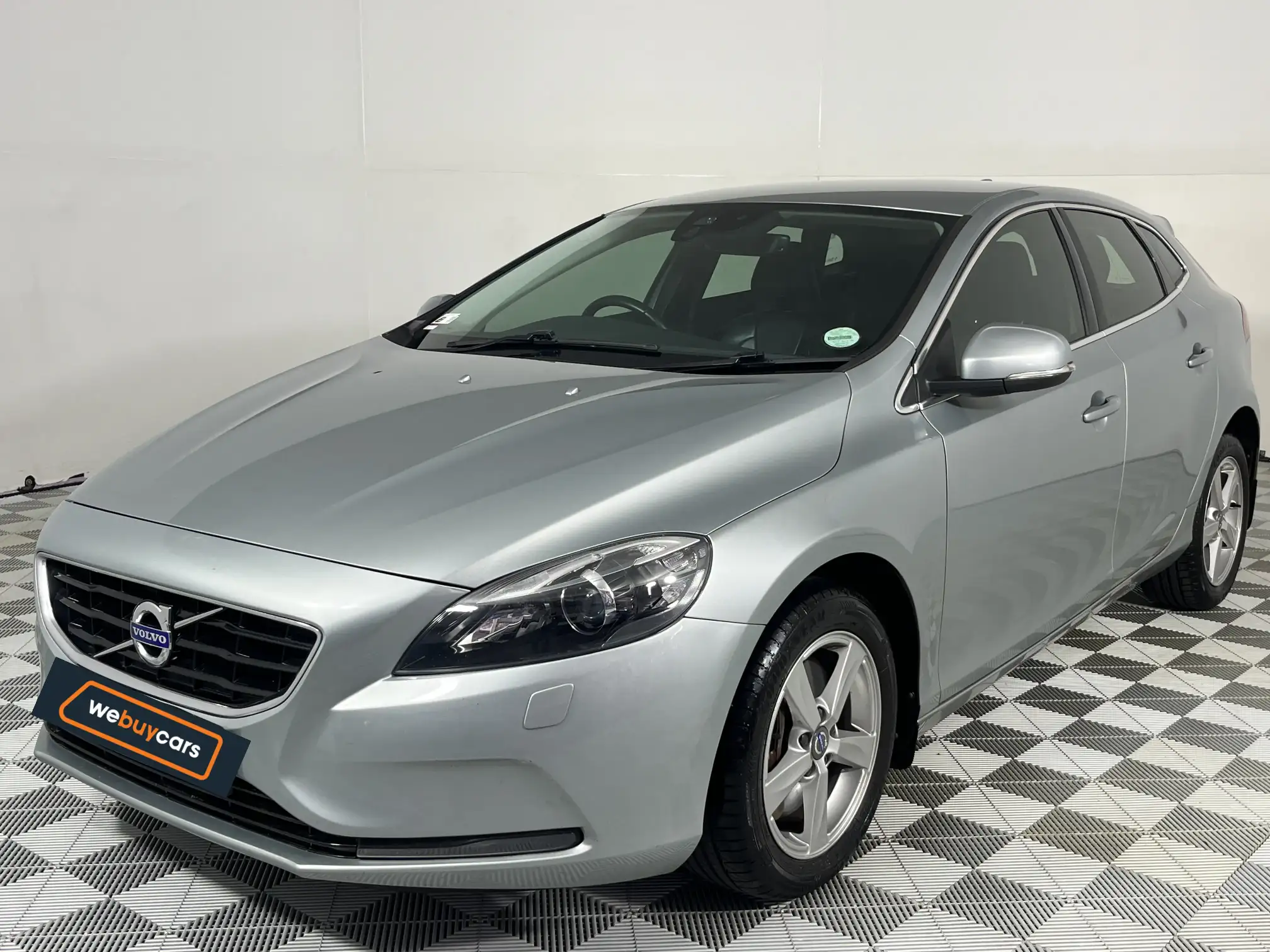 2016 Volvo V40