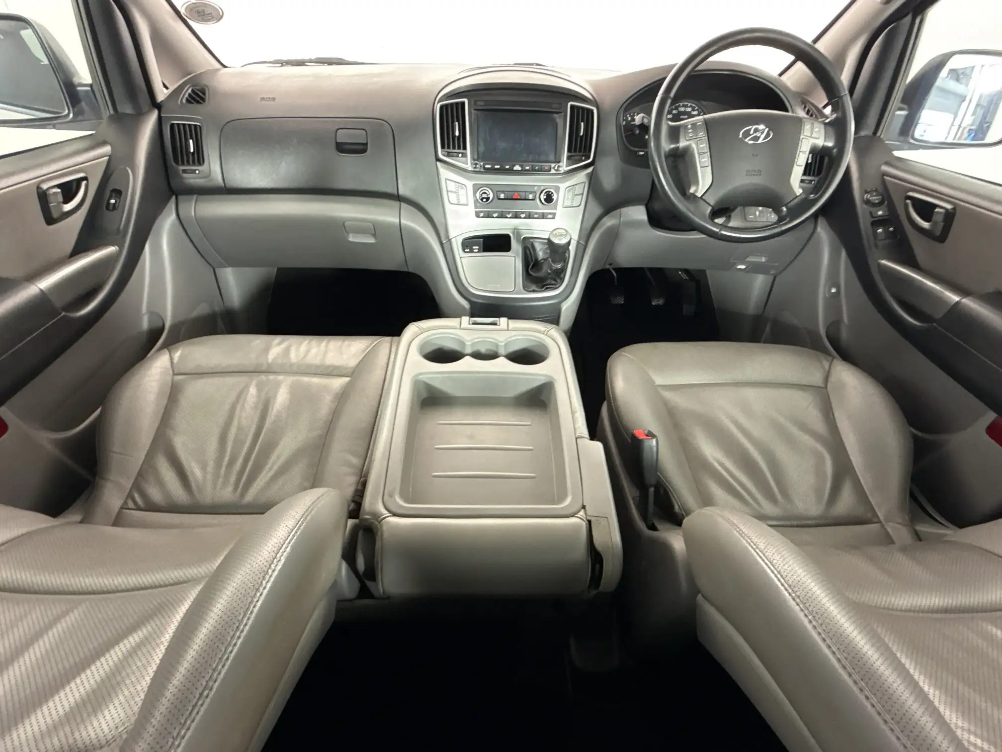 Hyundai H-1