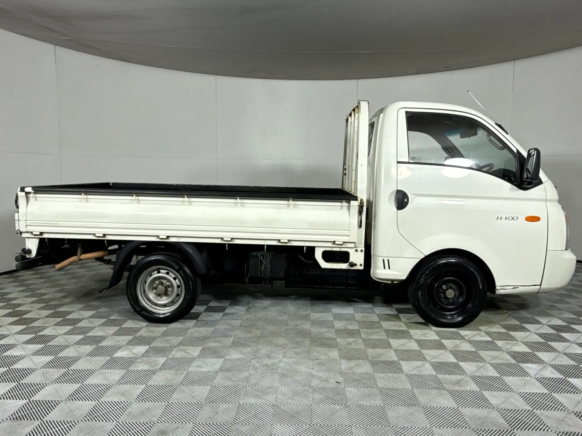 Hyundai H100