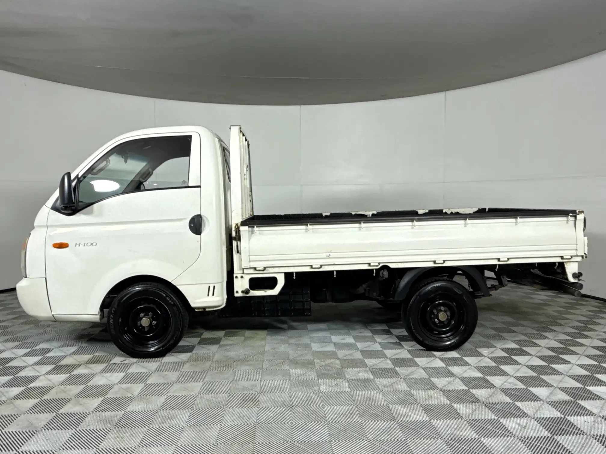 Hyundai H100