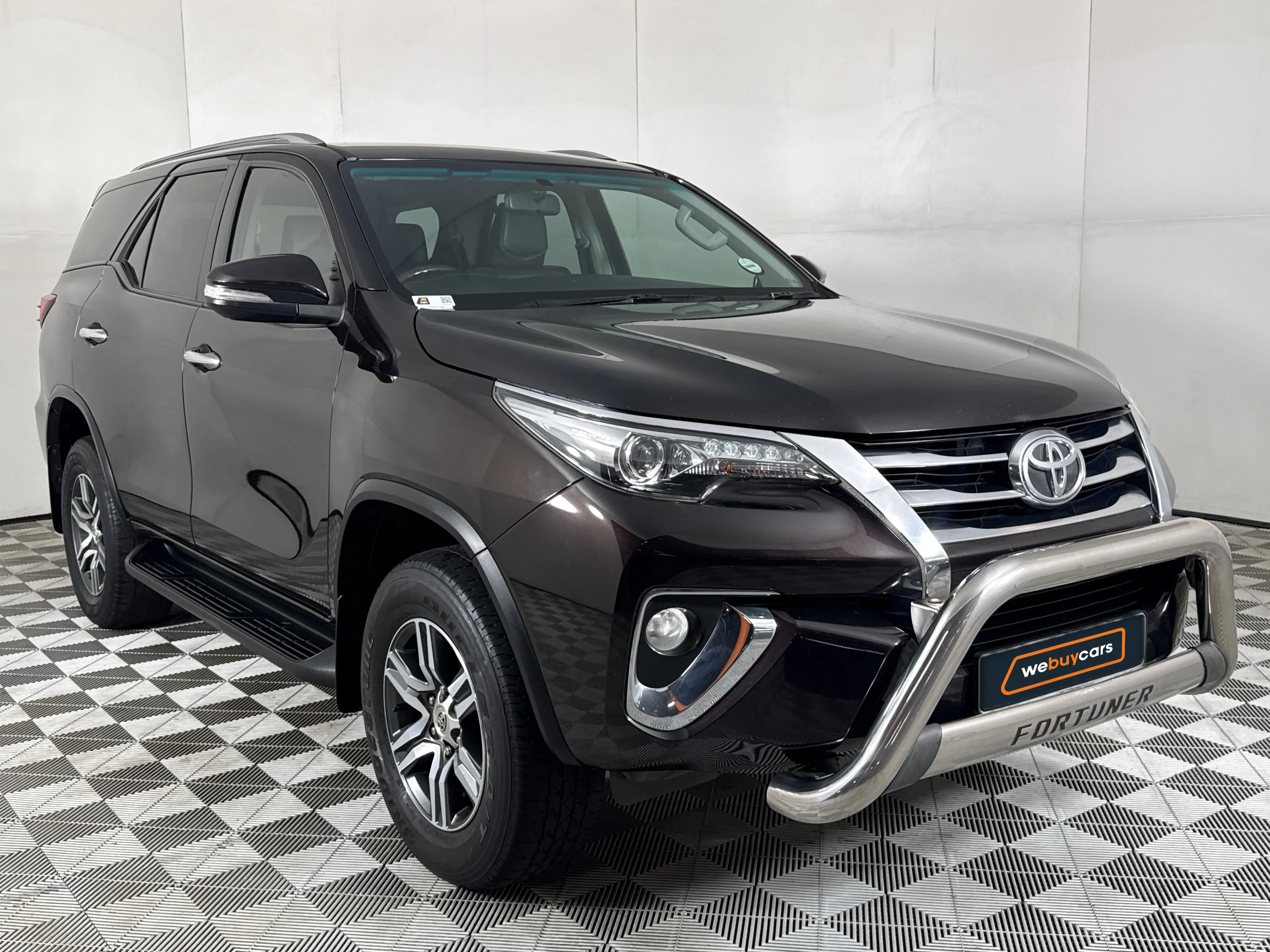 2016 Toyota Fortuner 2.8gd-6 R/B, photo 3