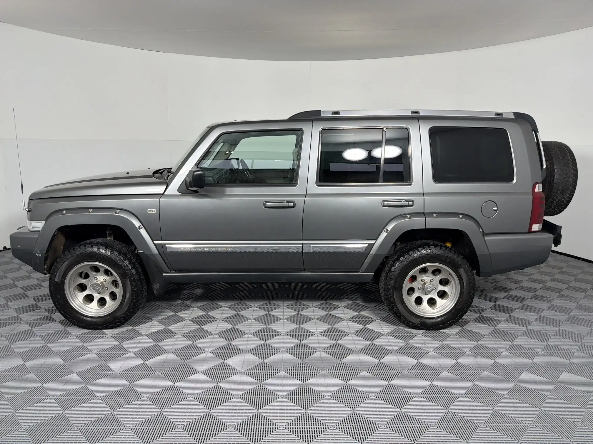 Jeep Commander