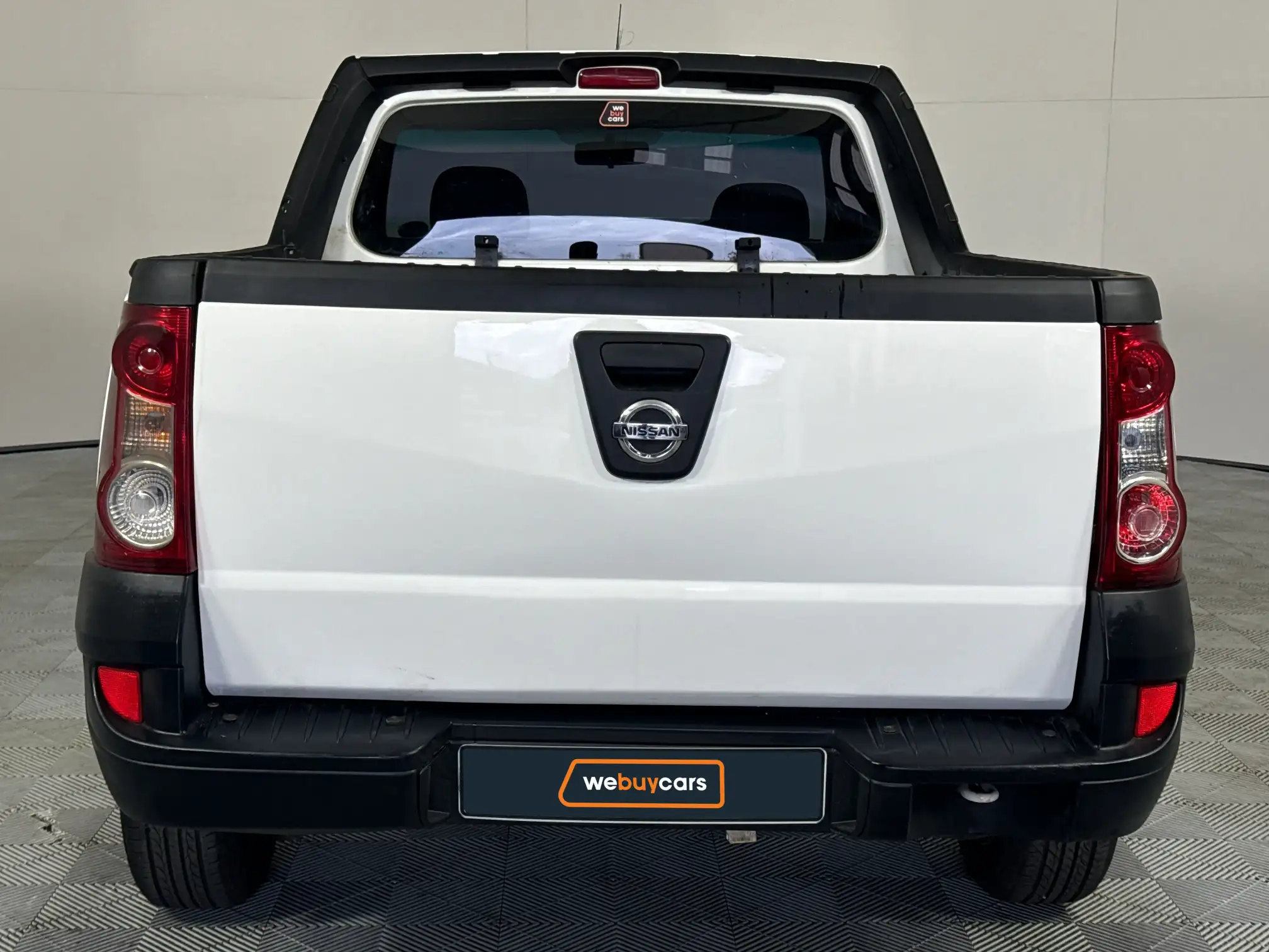 Nissan NP200