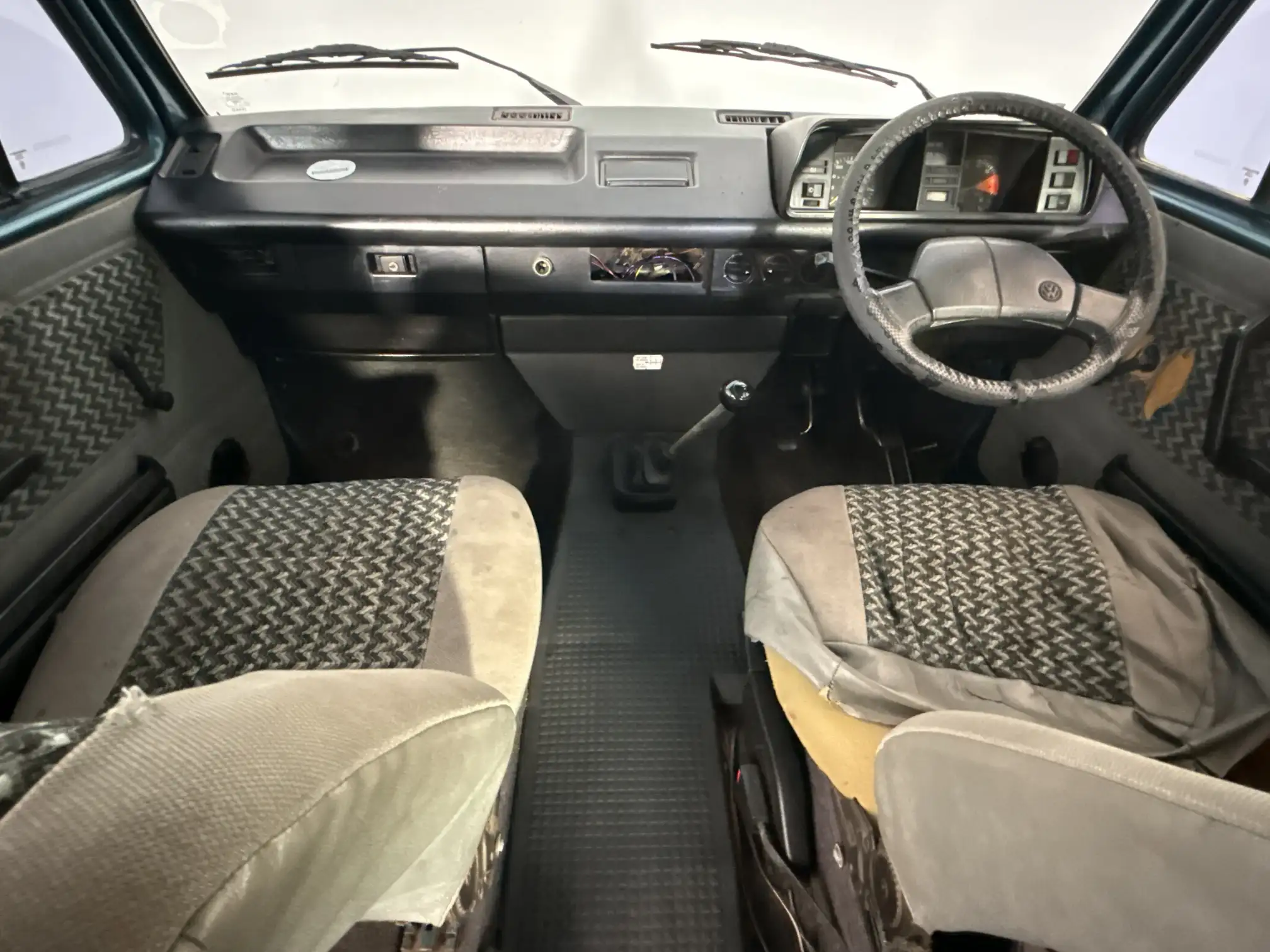 Volkswagen Kombi AND Microbus