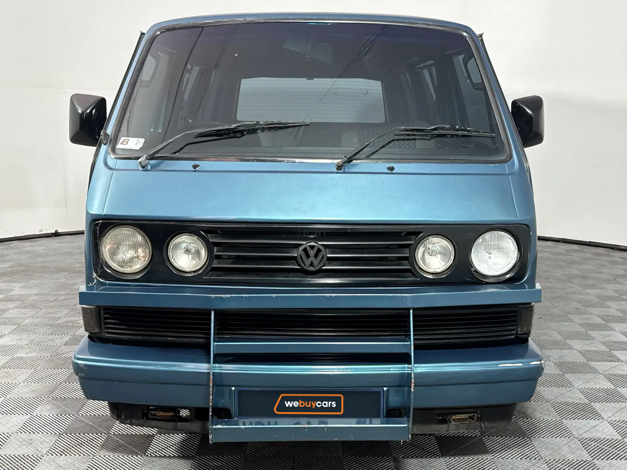 Volkswagen Kombi AND Microbus