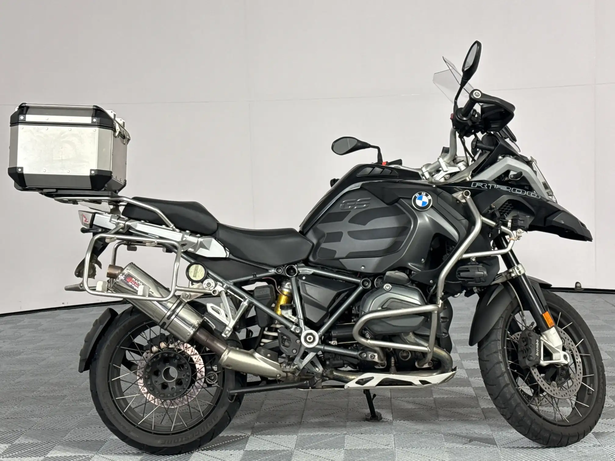 BMW R Series