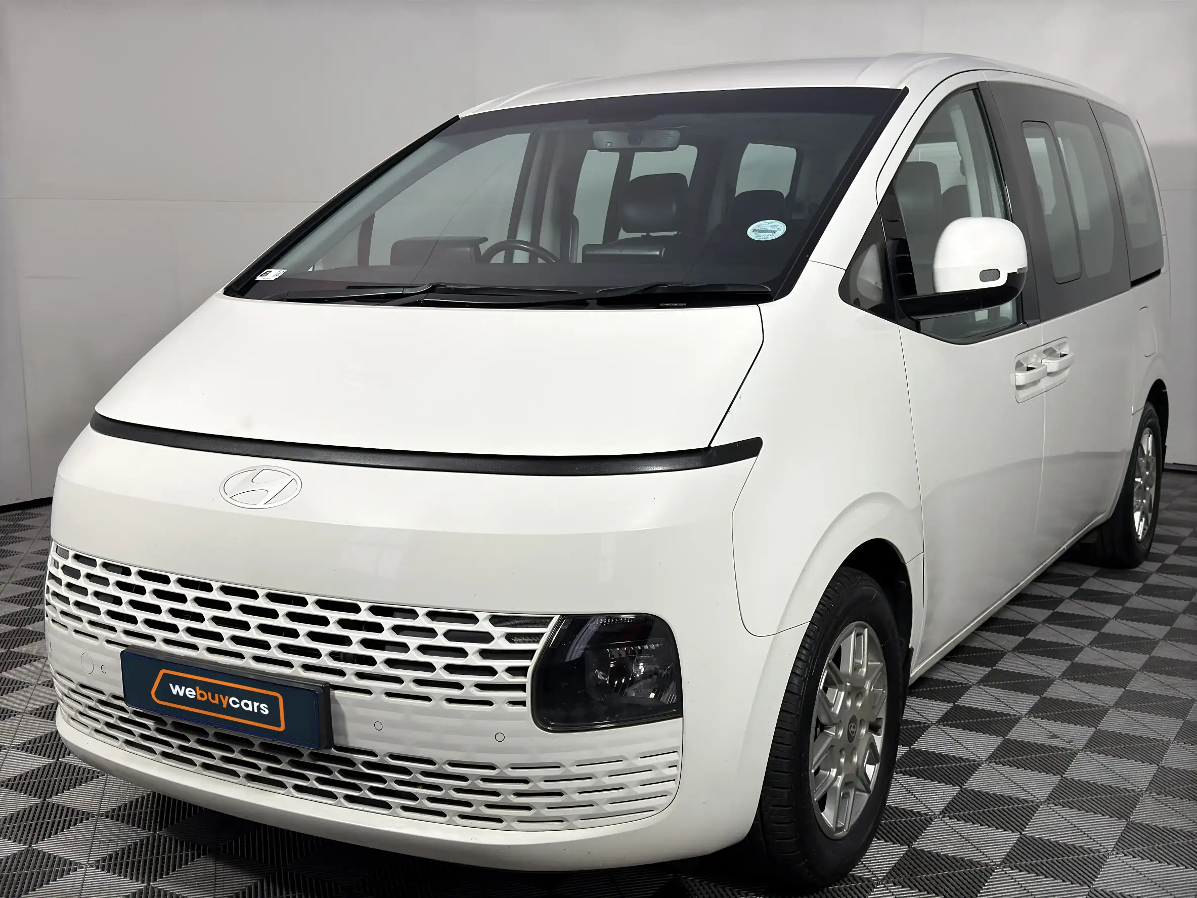 2024 Hyundai Staria