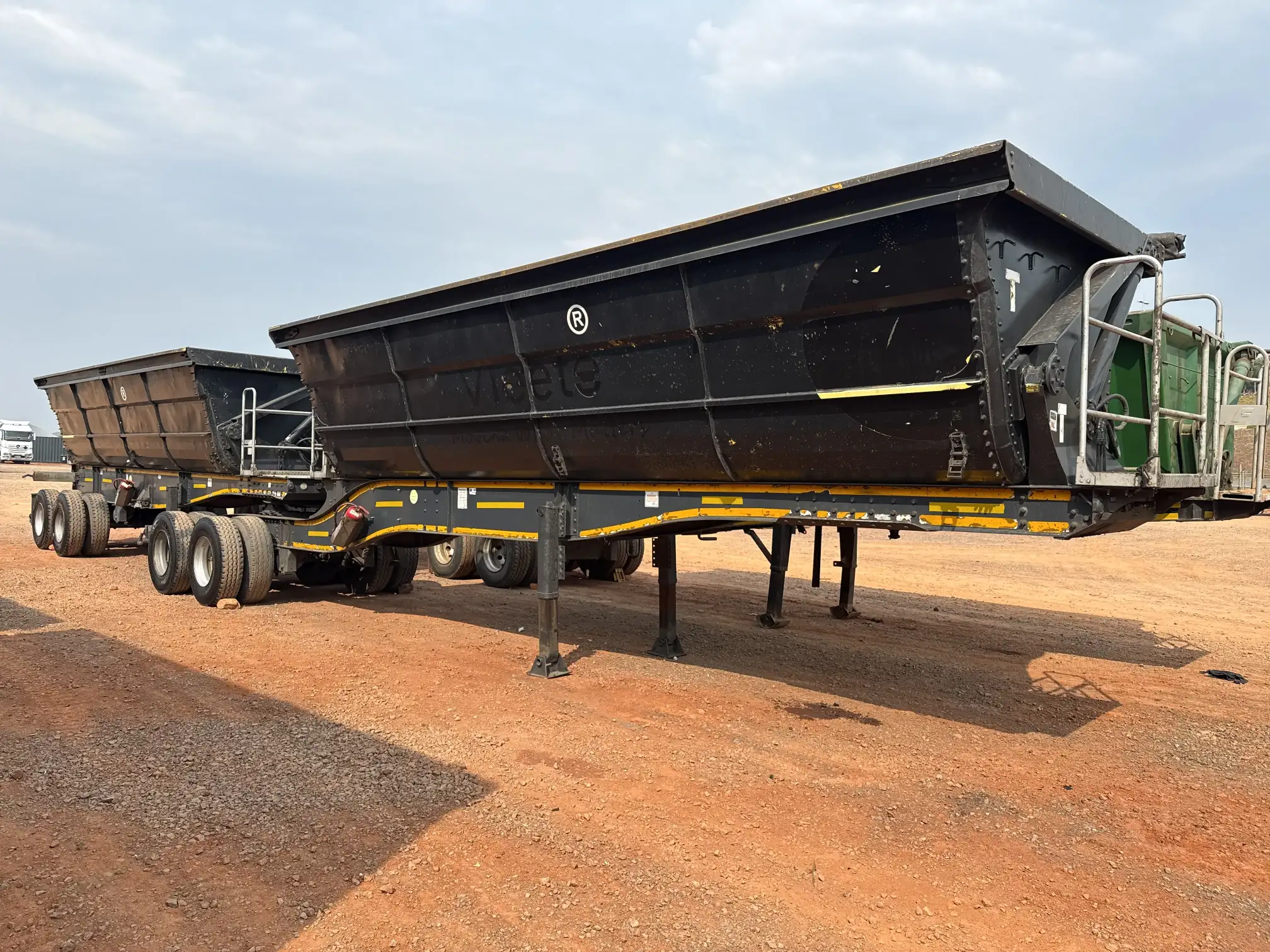 CIMC Side Tipper