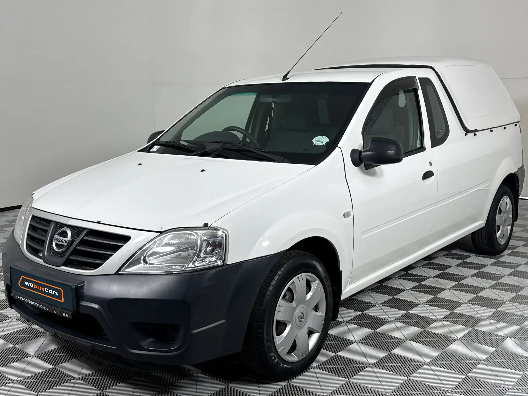 2013 Nissan NP200