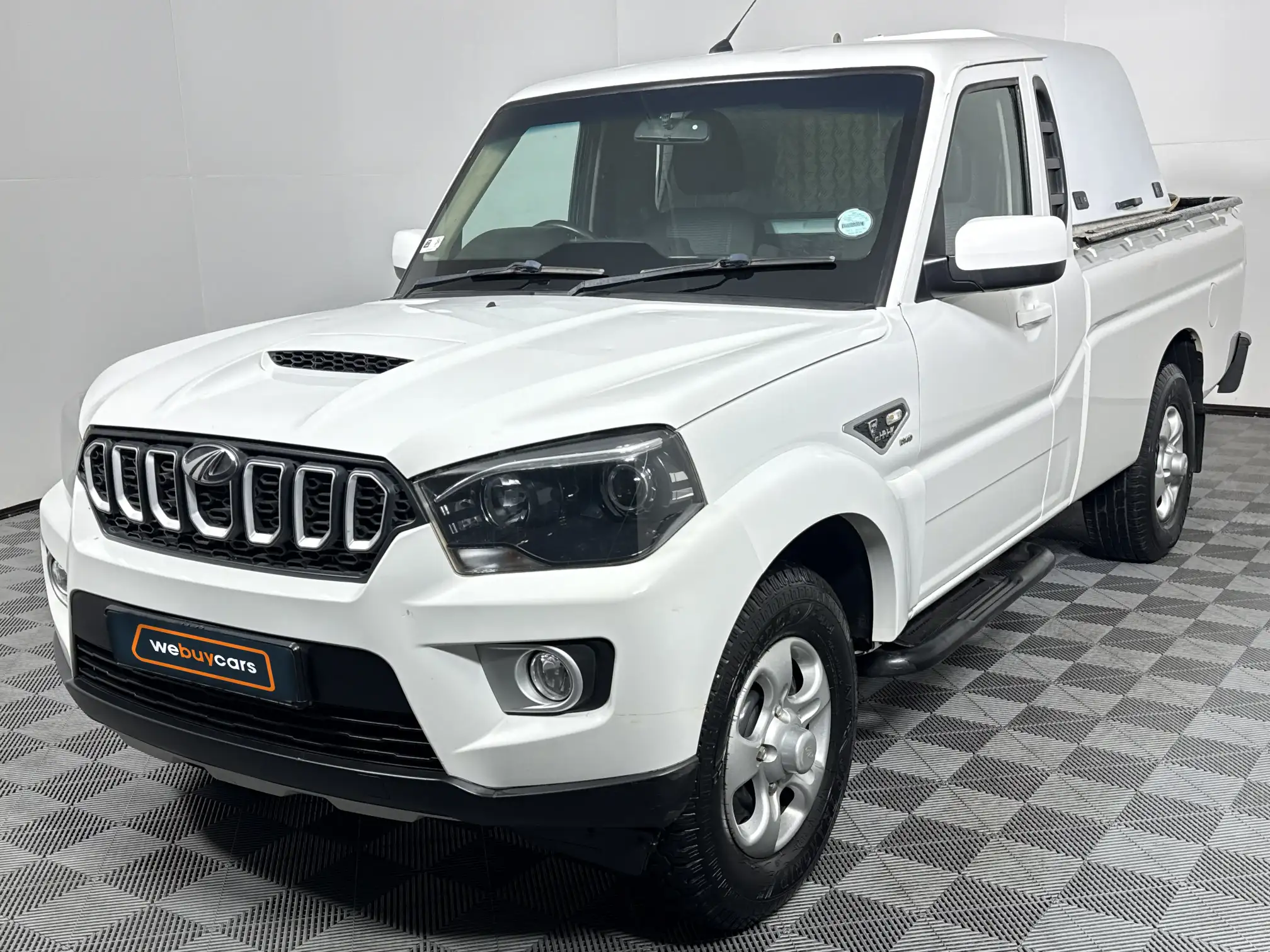 2023 Mahindra PIK UP