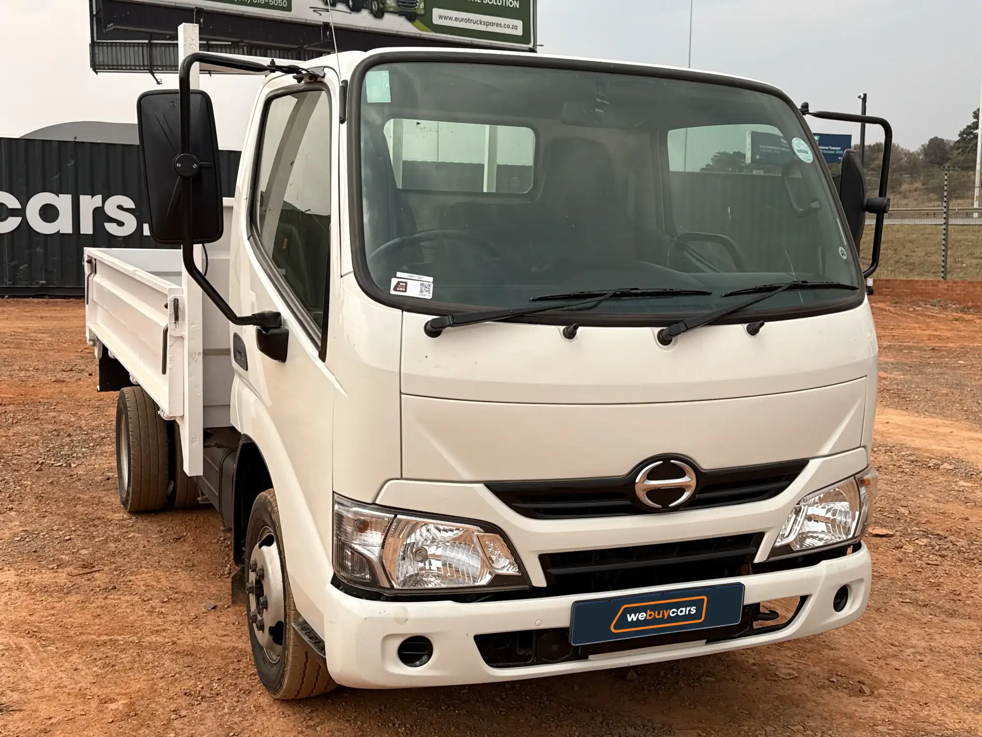 Hino 200 Series