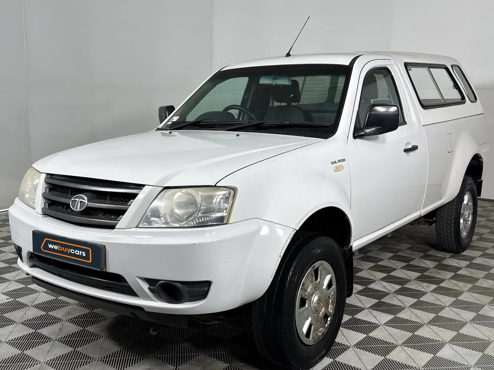 2013 Tata Xenon