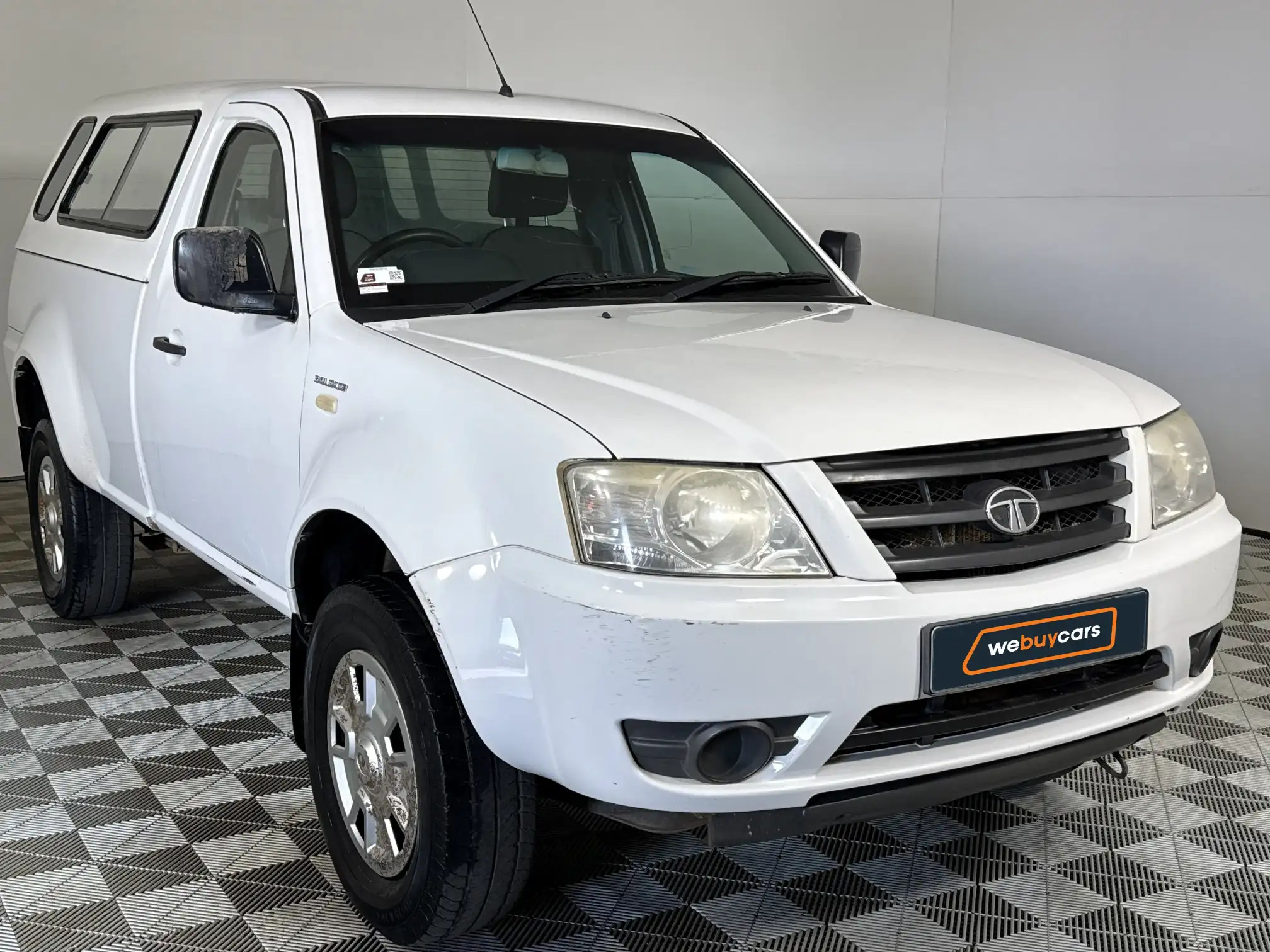 Tata Xenon