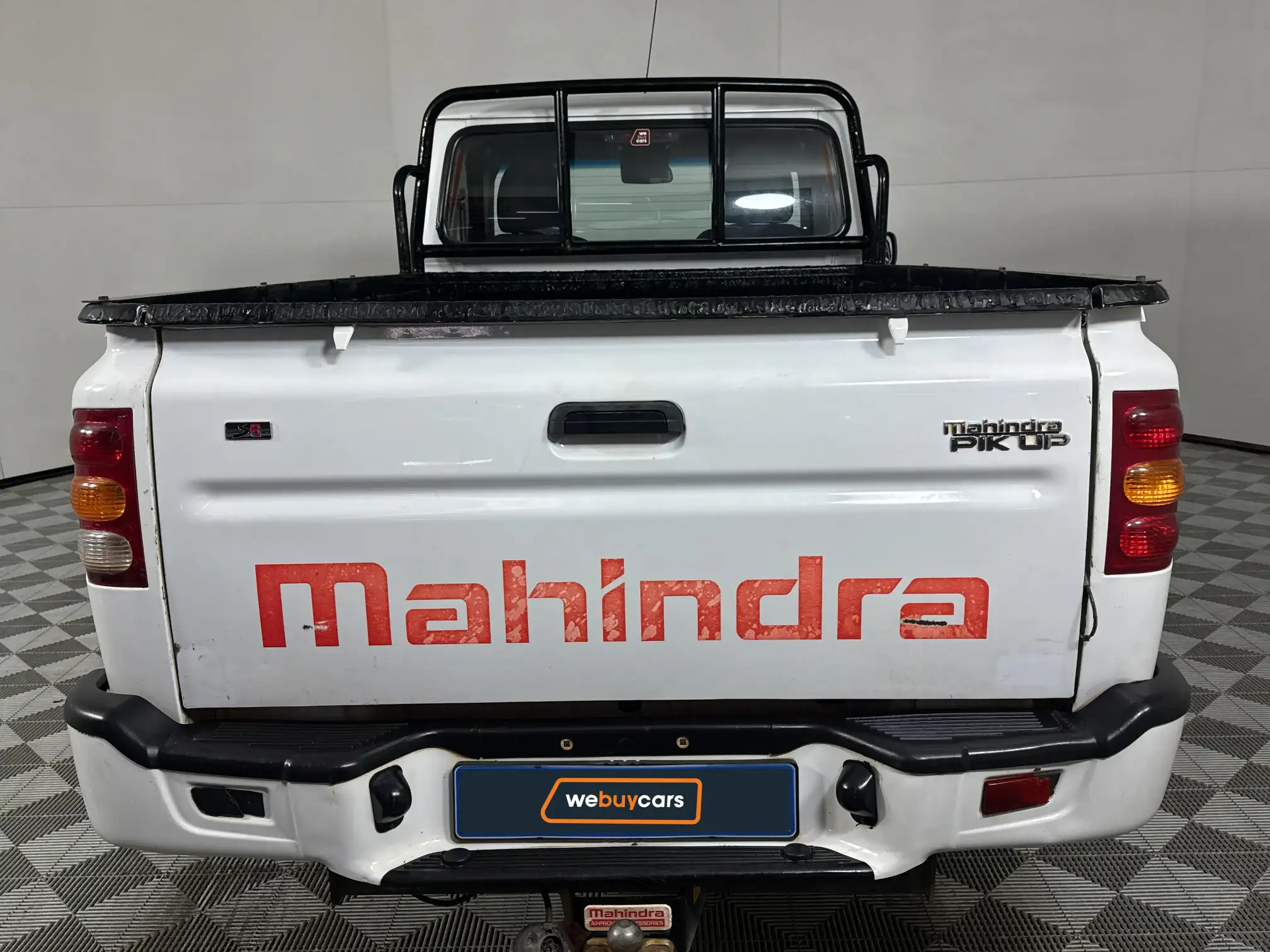 Mahindra PIK UP
