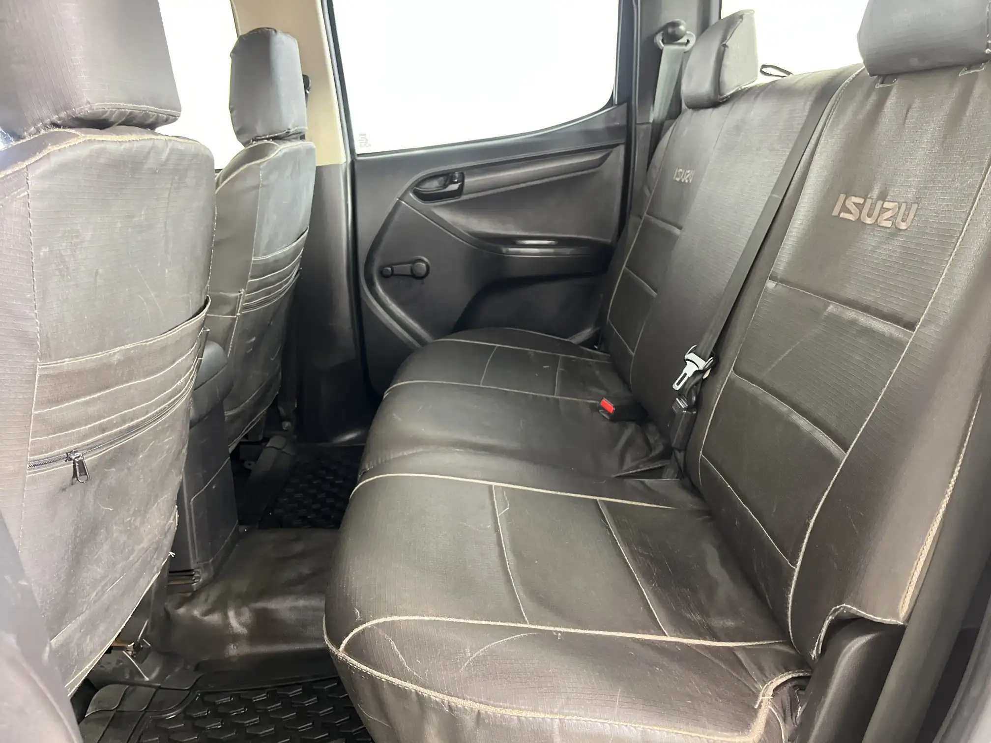 Isuzu D-MAX