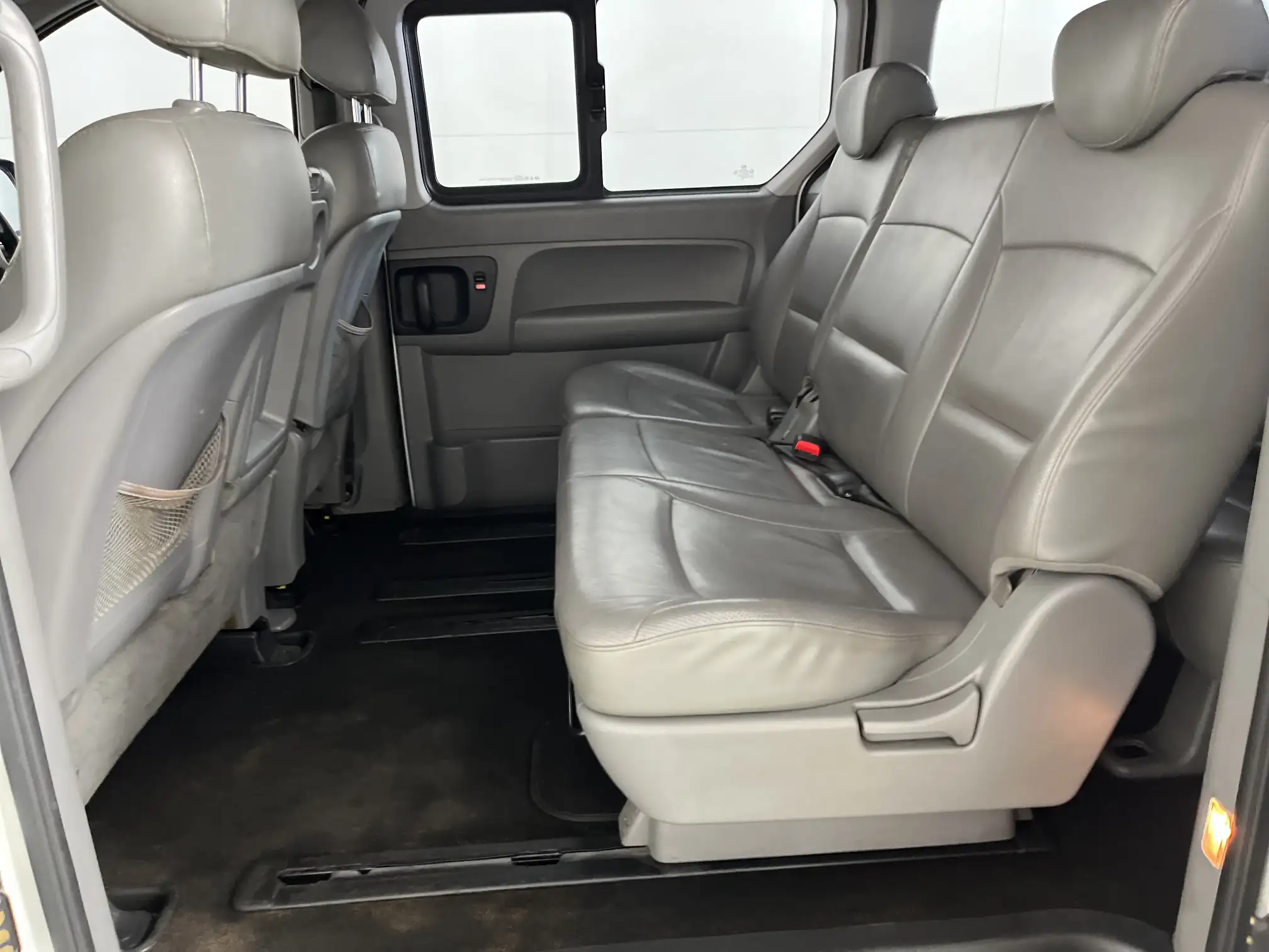 Hyundai H-1