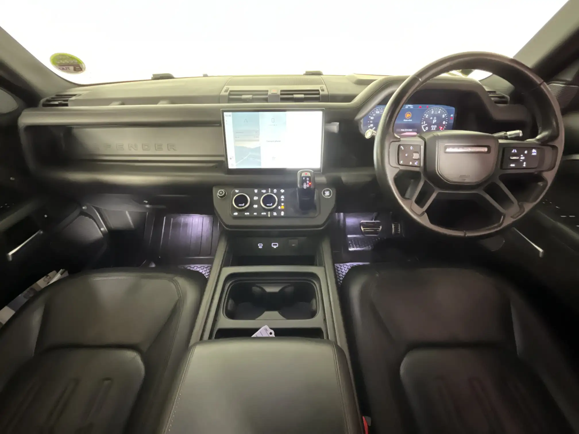 Land Rover Defender 110