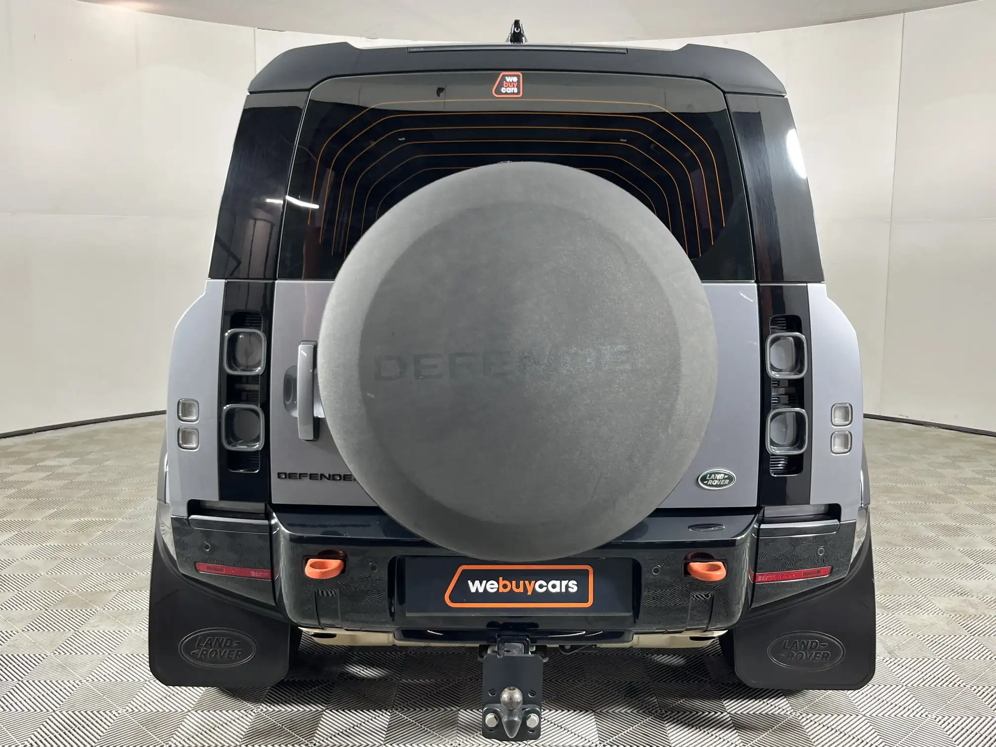 Land Rover Defender 110