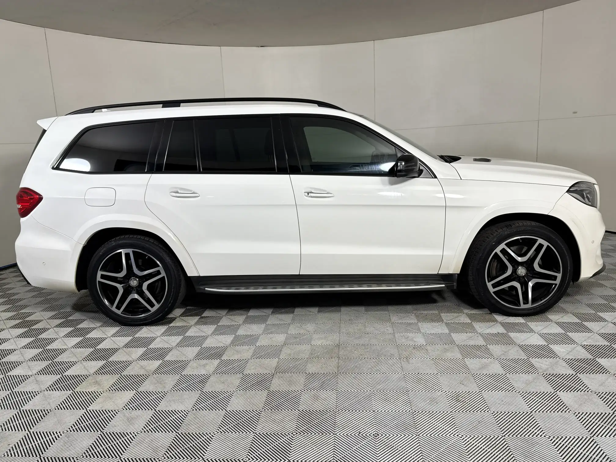 Mercedes-Benz GL Class