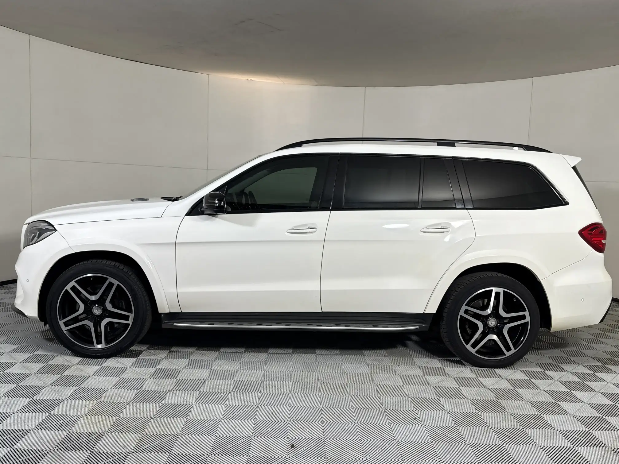 Mercedes-Benz GL Class