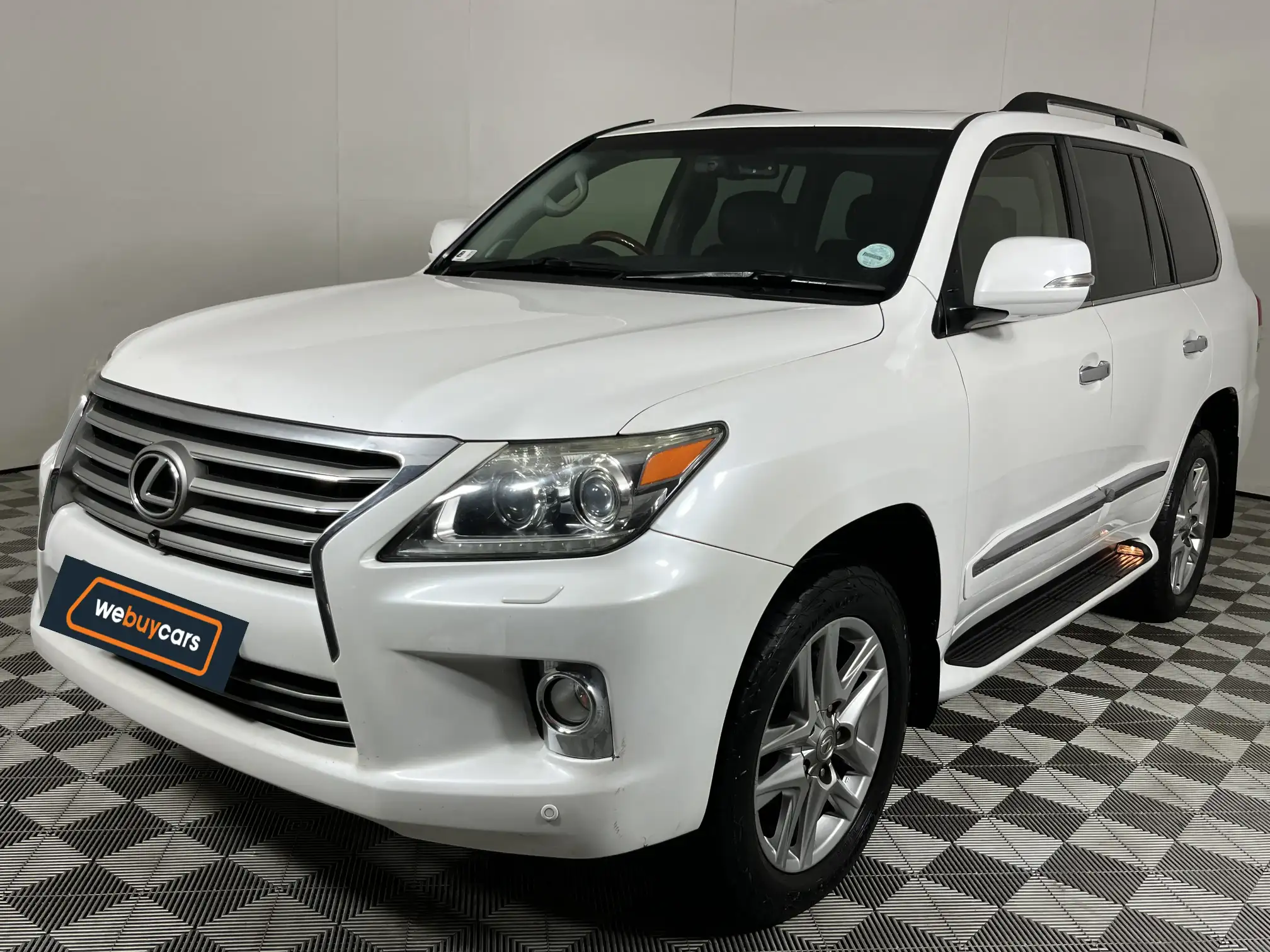 Lexus LX