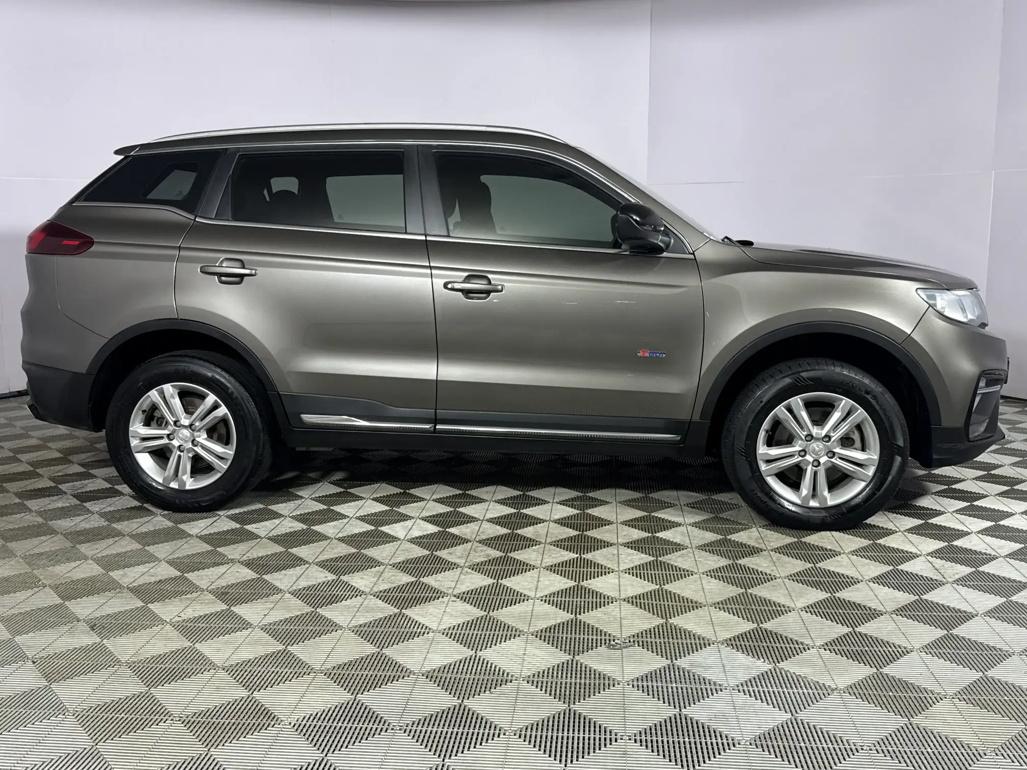Proton X70