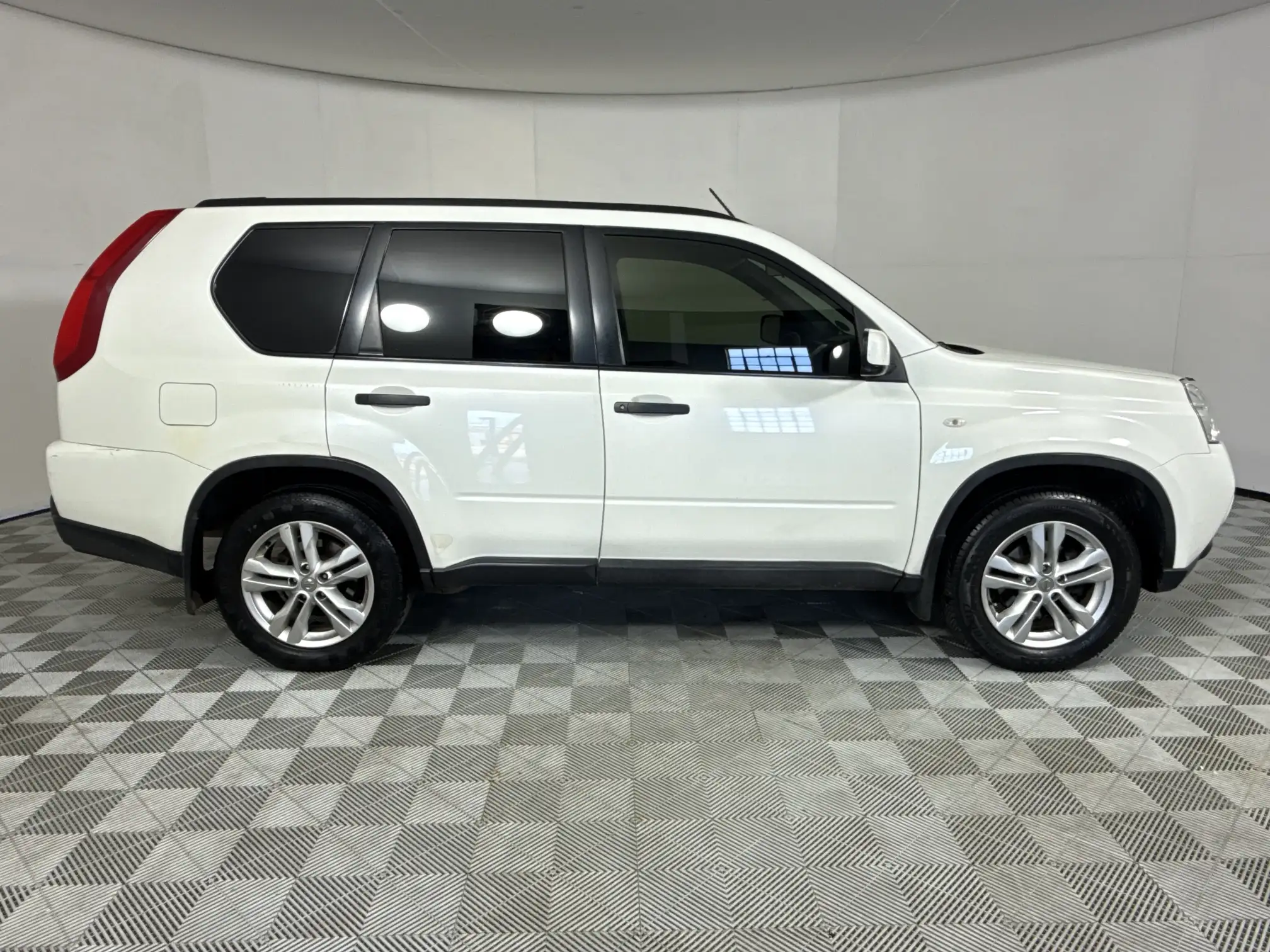 Nissan X Trail