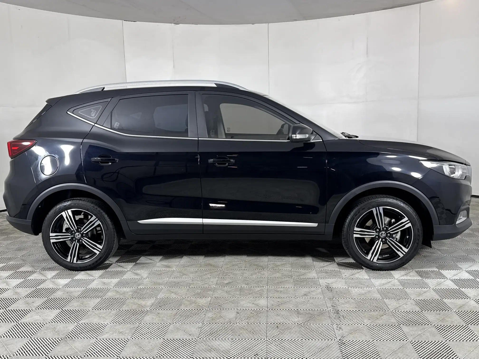MG MG ZS