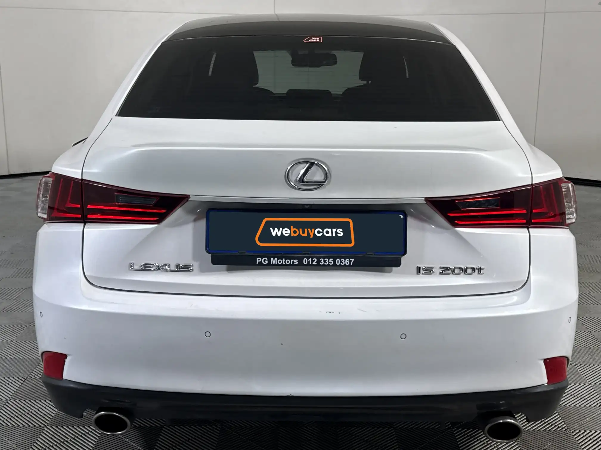 Lexus IS