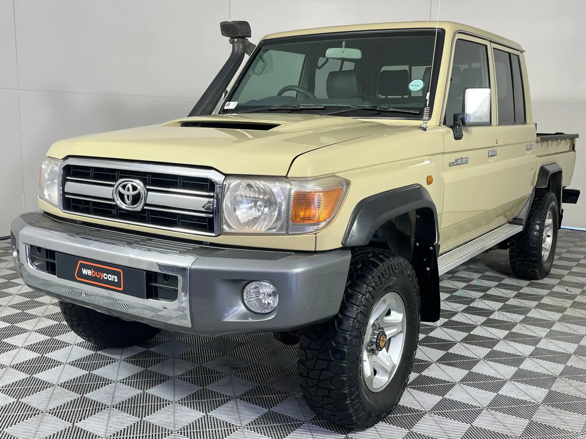 2013 Toyota Land Cruiser
