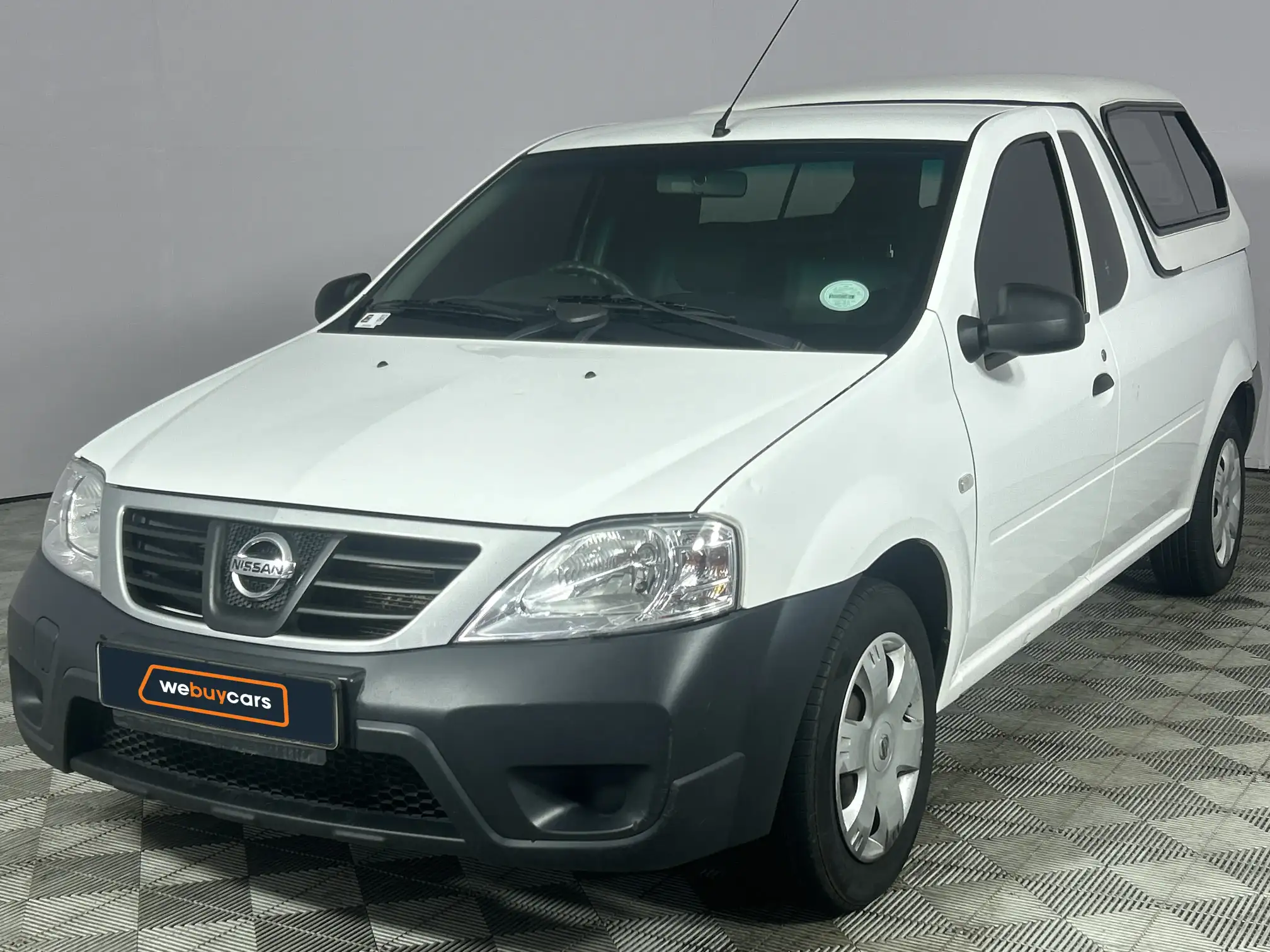 2021 Nissan NP200