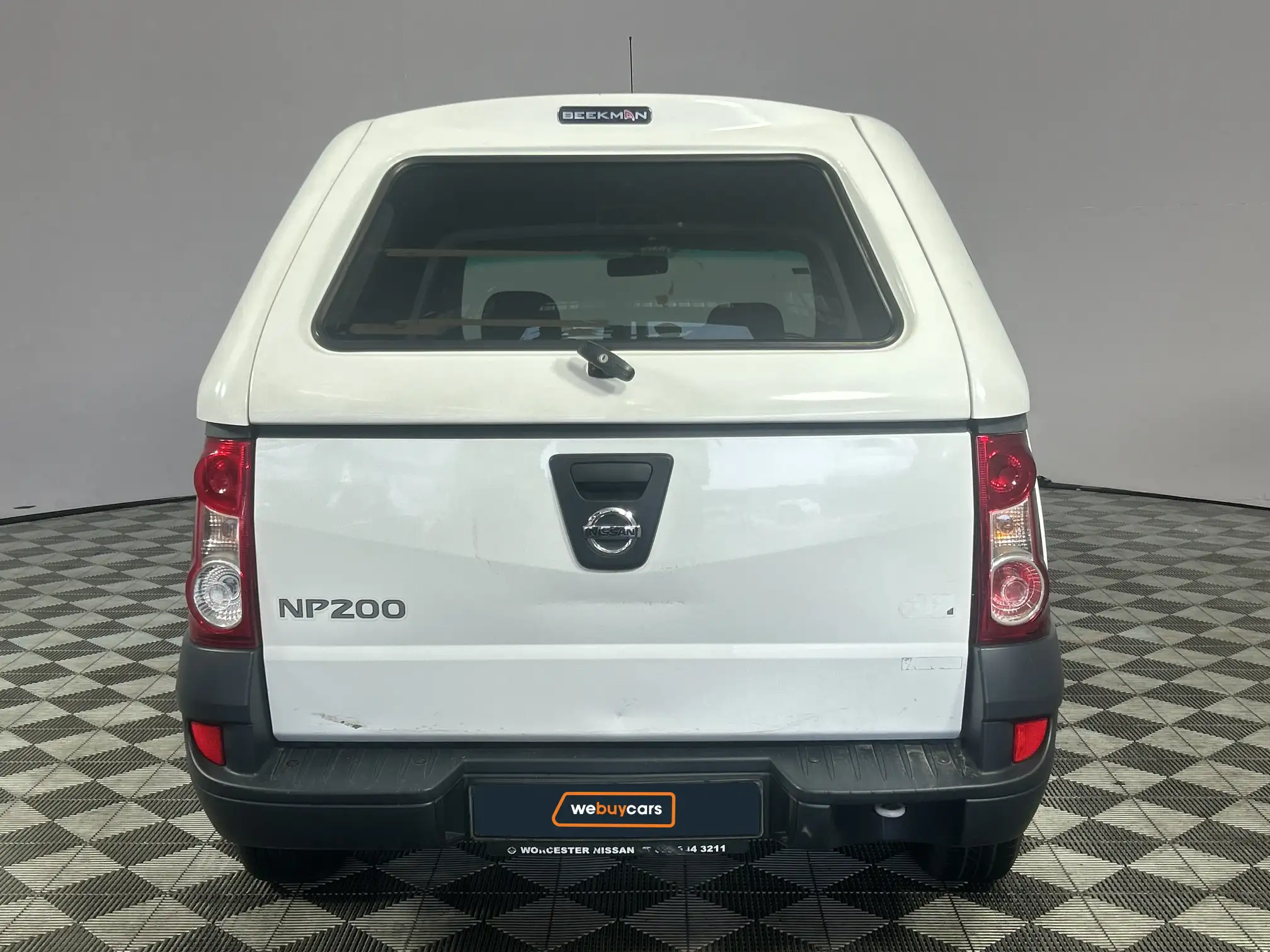 Nissan NP200