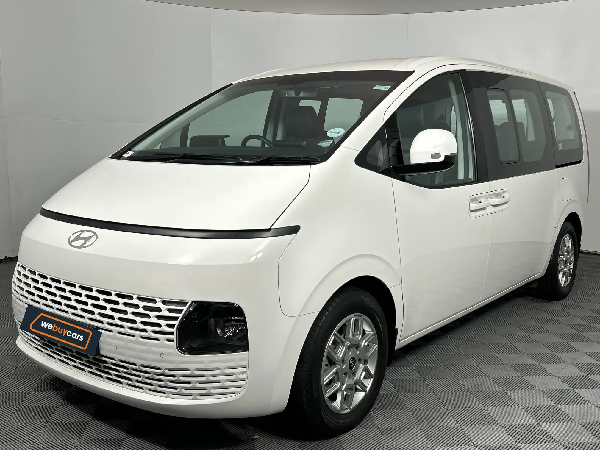 2024 Hyundai Staria