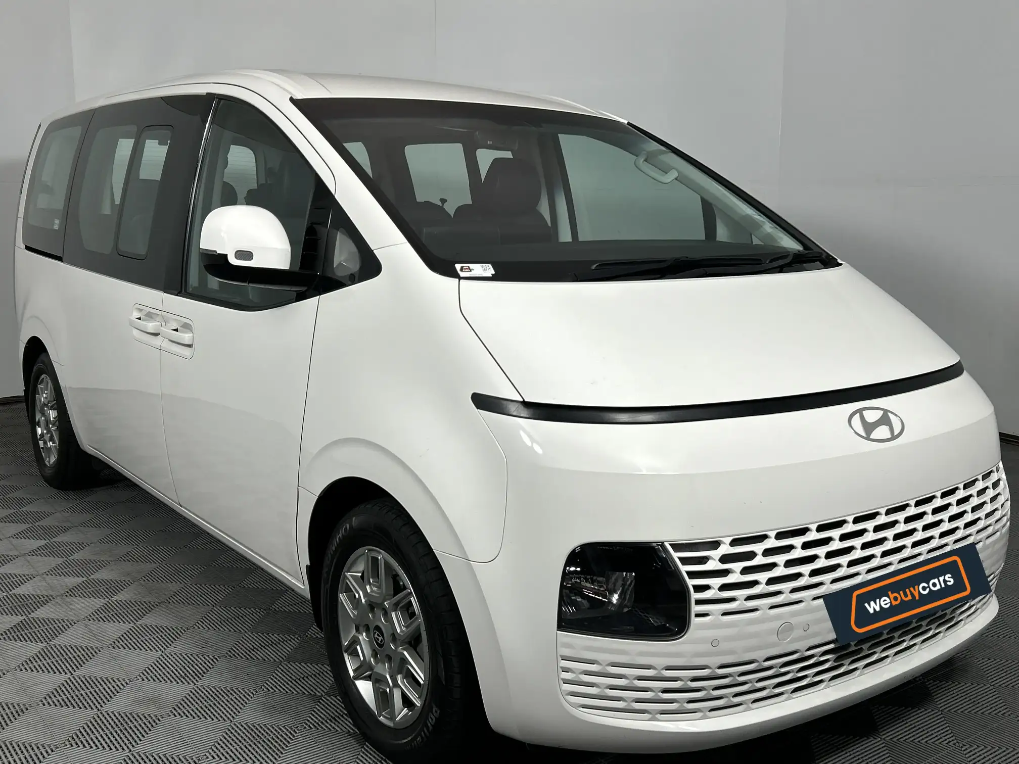 Hyundai Staria