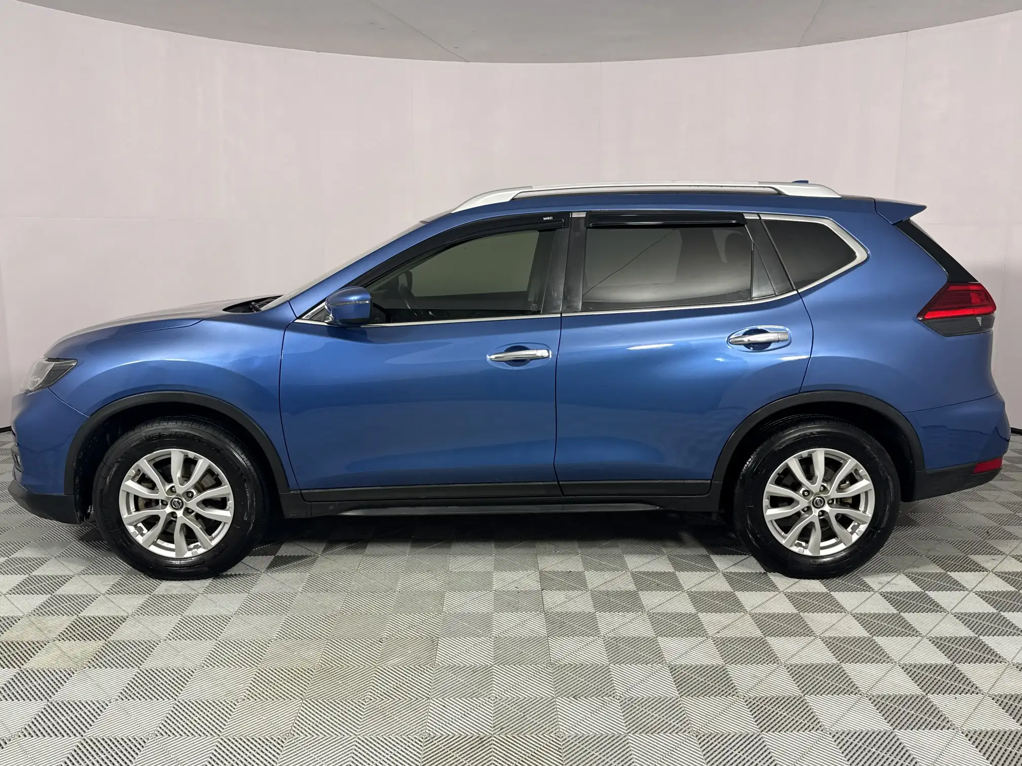 Nissan X Trail