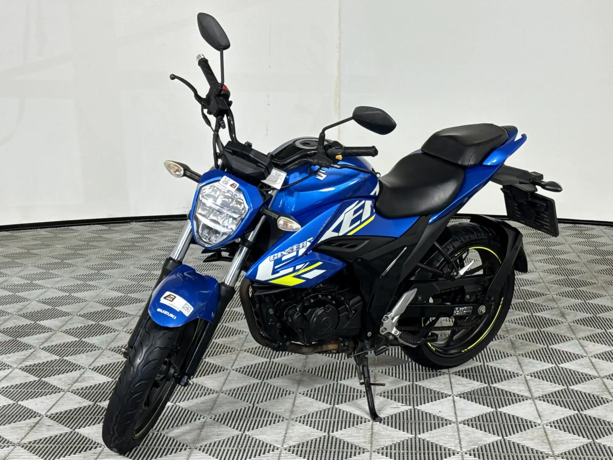 Suzuki GSX