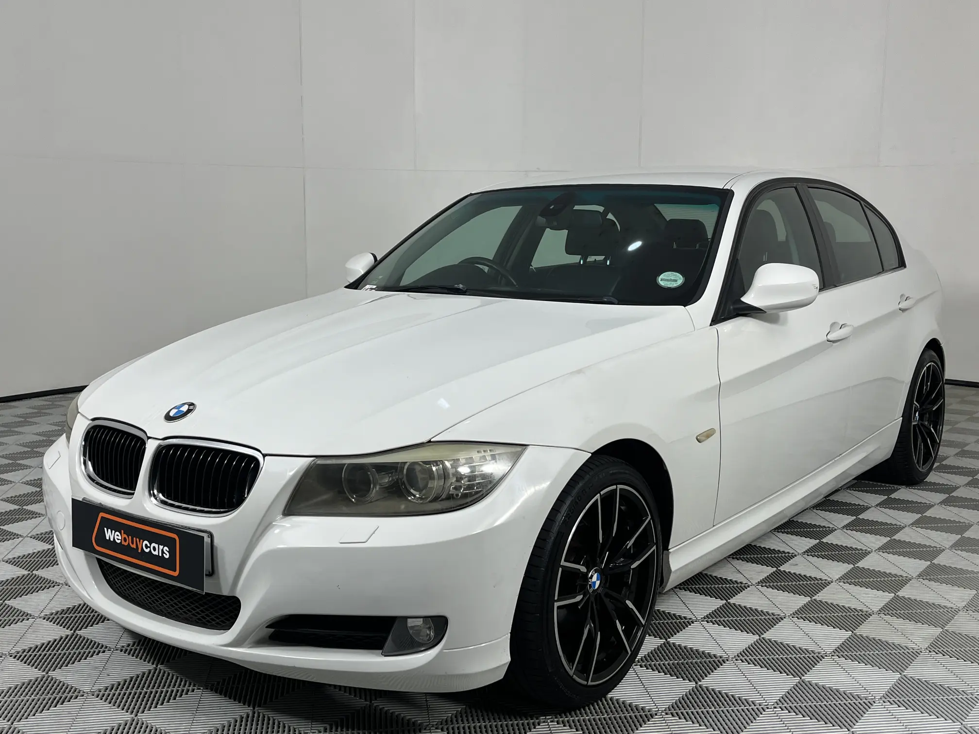 2011 BMW 3 Series 320i Auto (E90)